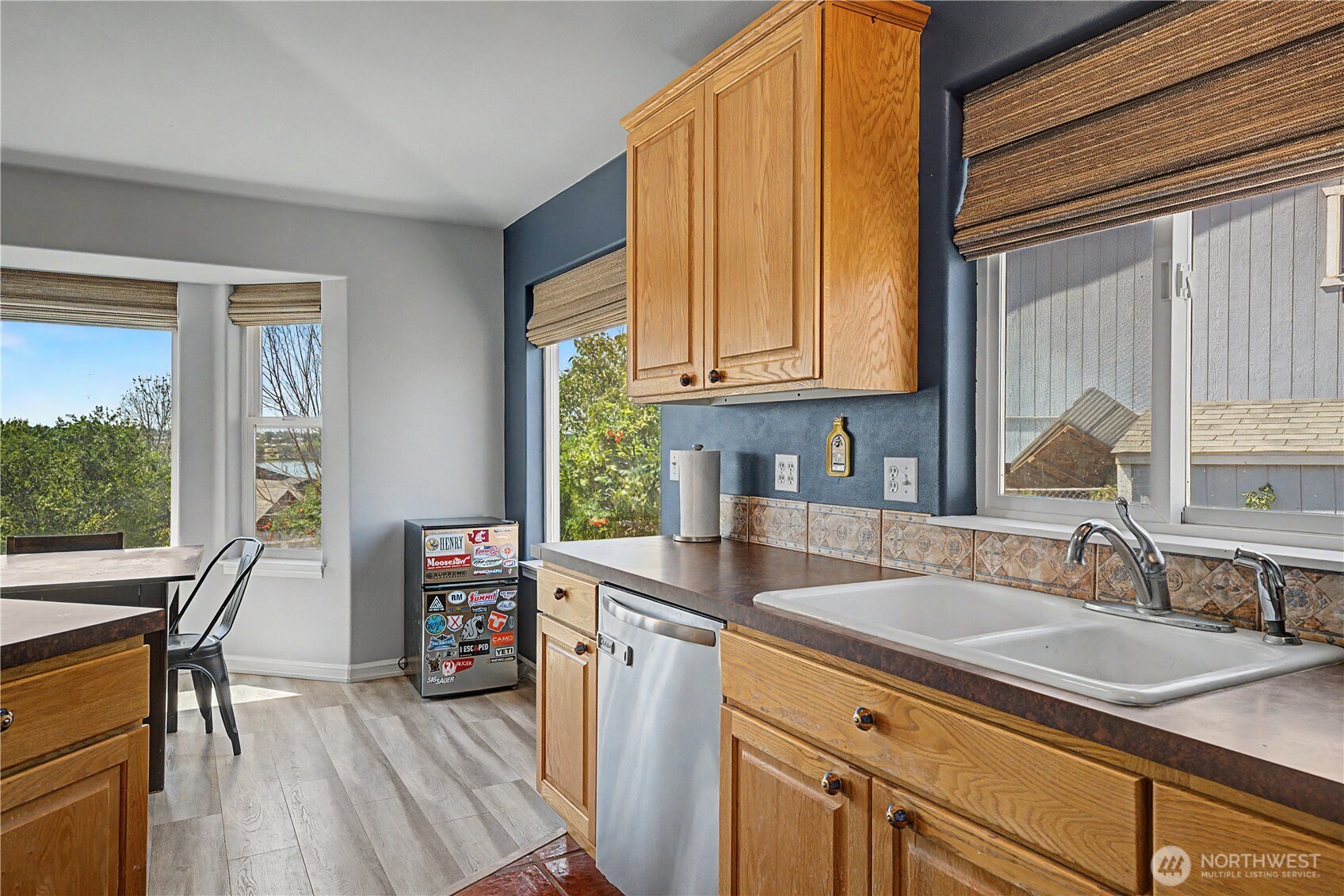909 W Windrose Drive Property Photo 12