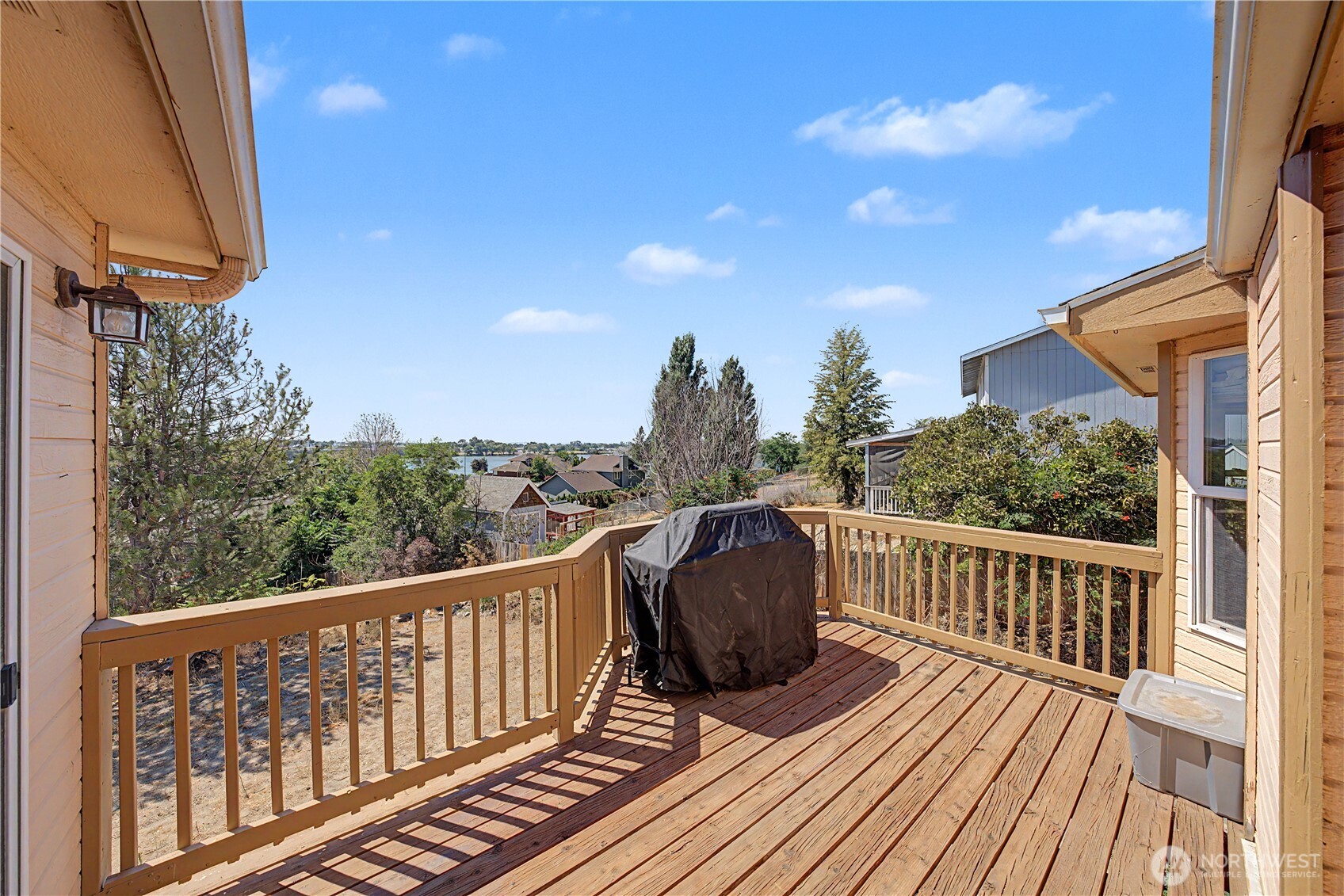909 W Windrose Drive Property Photo 15
