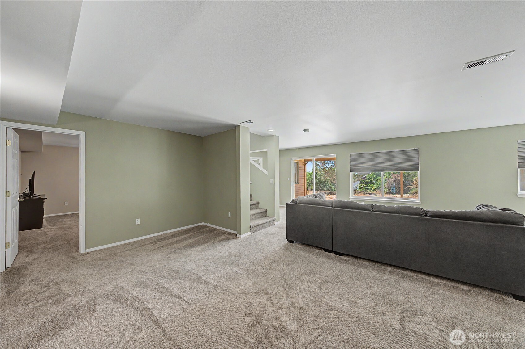 909 W Windrose Drive Property Photo 25