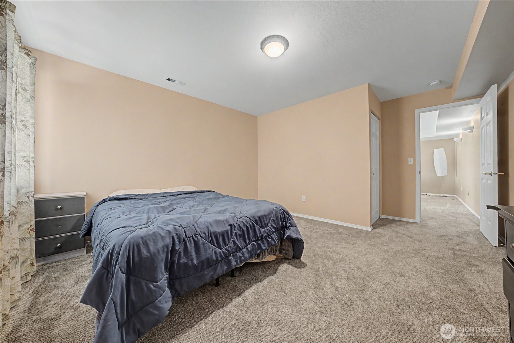 909 W Windrose Drive Property Photo 28