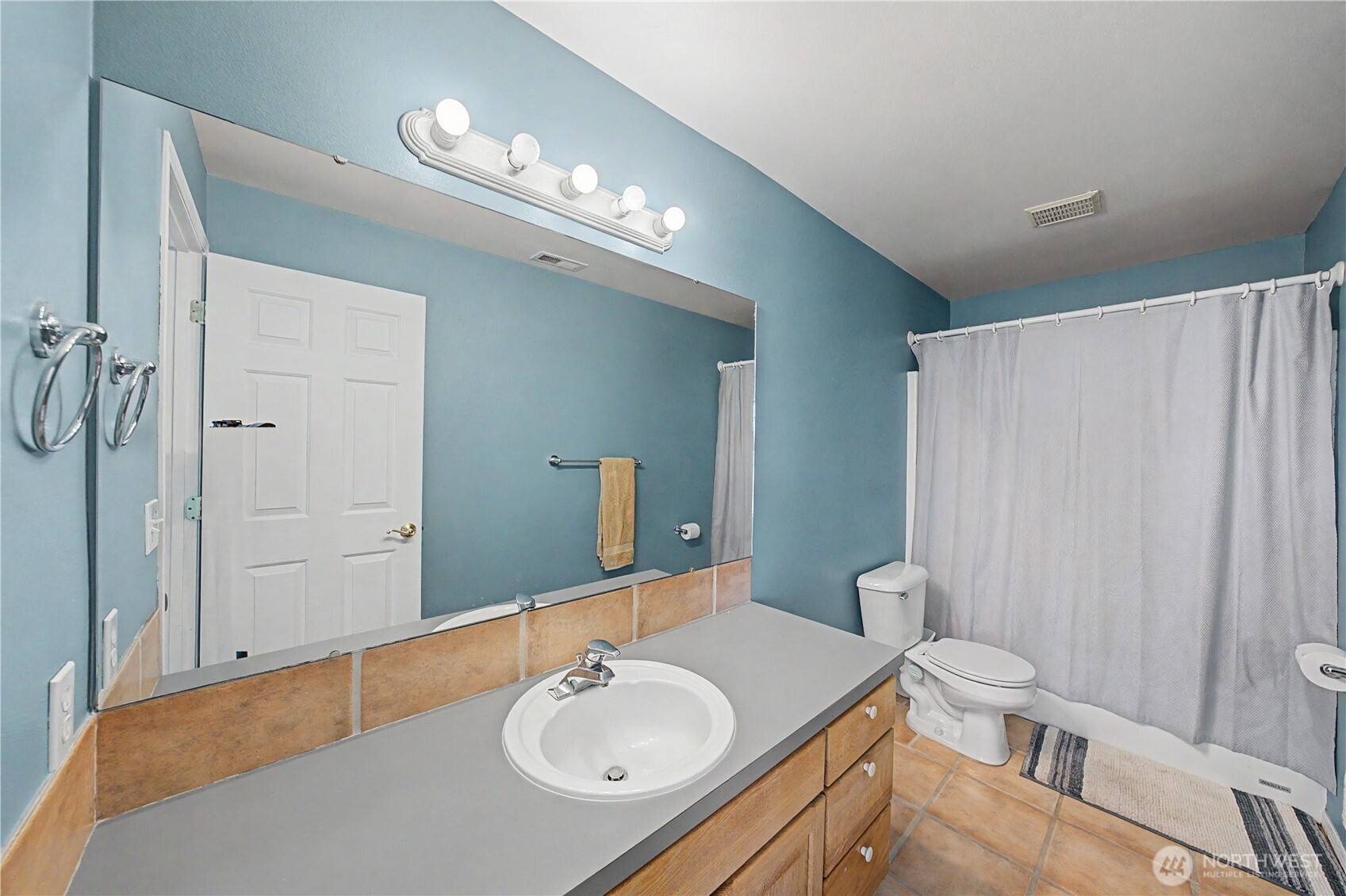 909 W Windrose Drive Property Photo 31