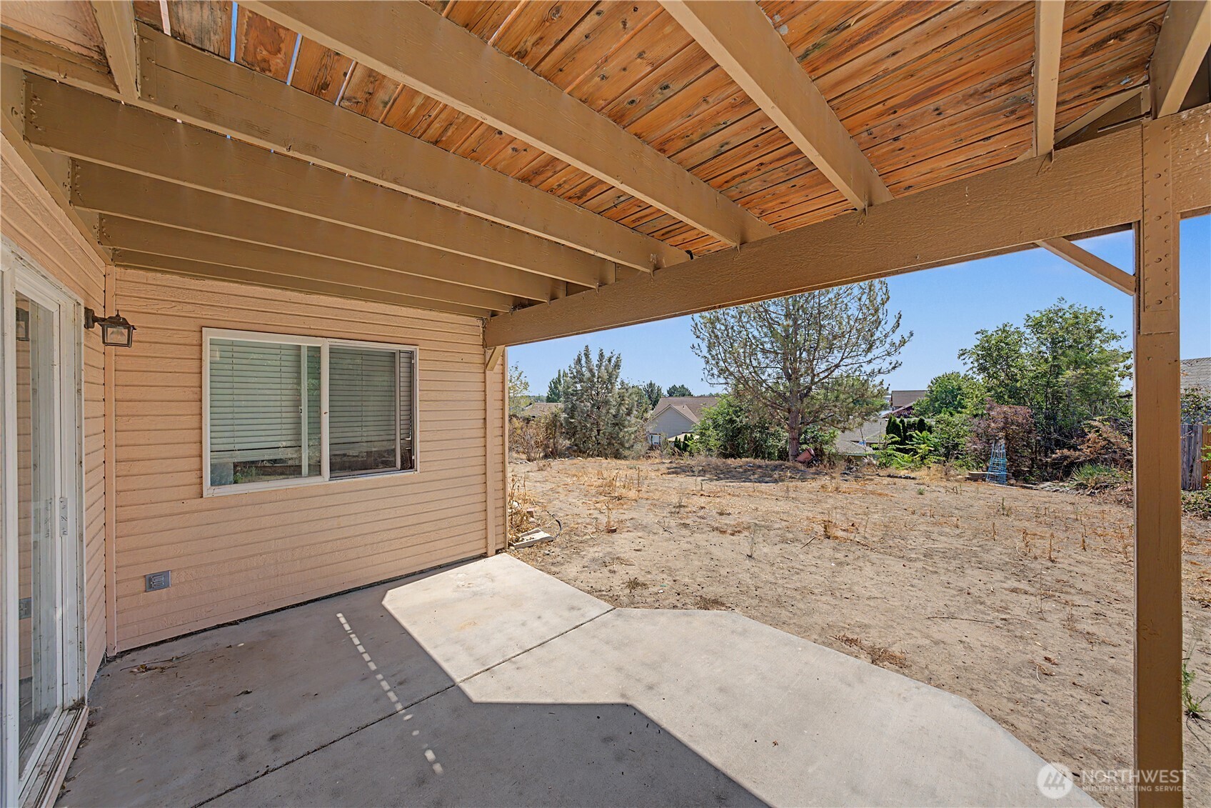 909 W Windrose Drive Property Photo 32