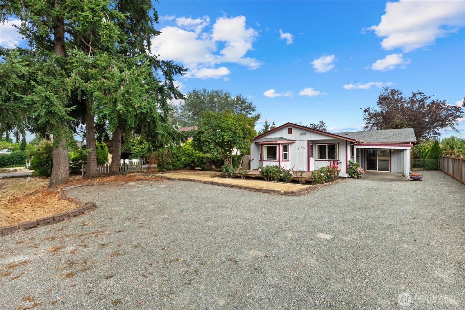 825 Livingston Bay Shore Drive Property Photo 33