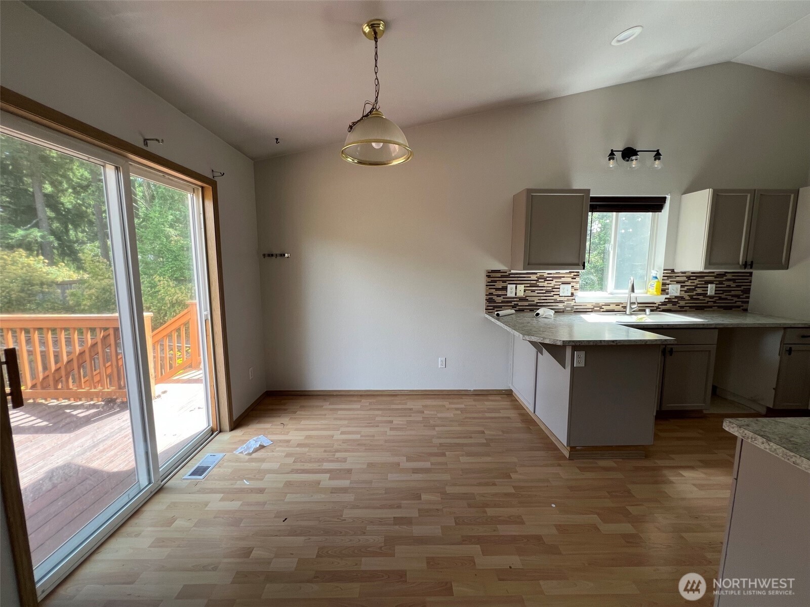 19528 71st Avenue Property Photo 3
