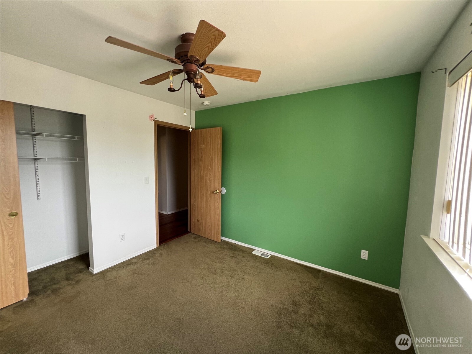 19528 71st Avenue Property Photo 9