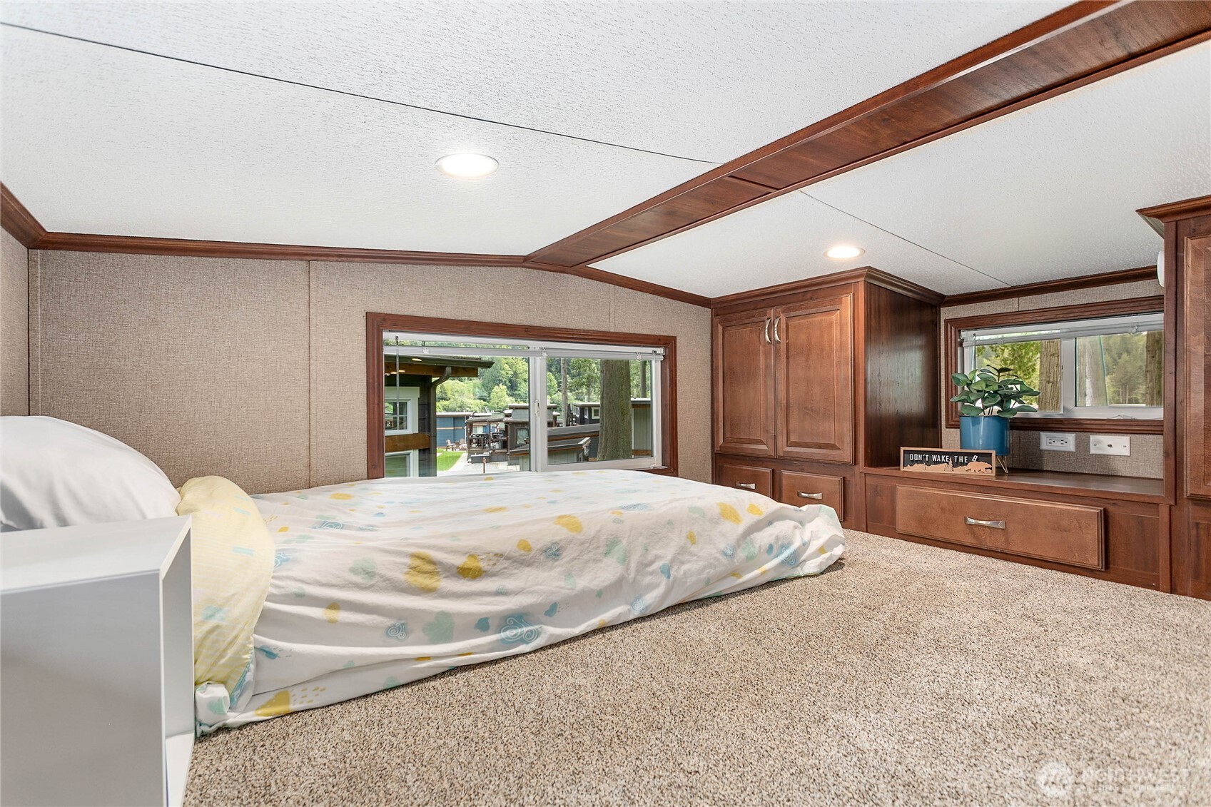 990 S Lake Whatcom Boulevard 9 Property Photo 14