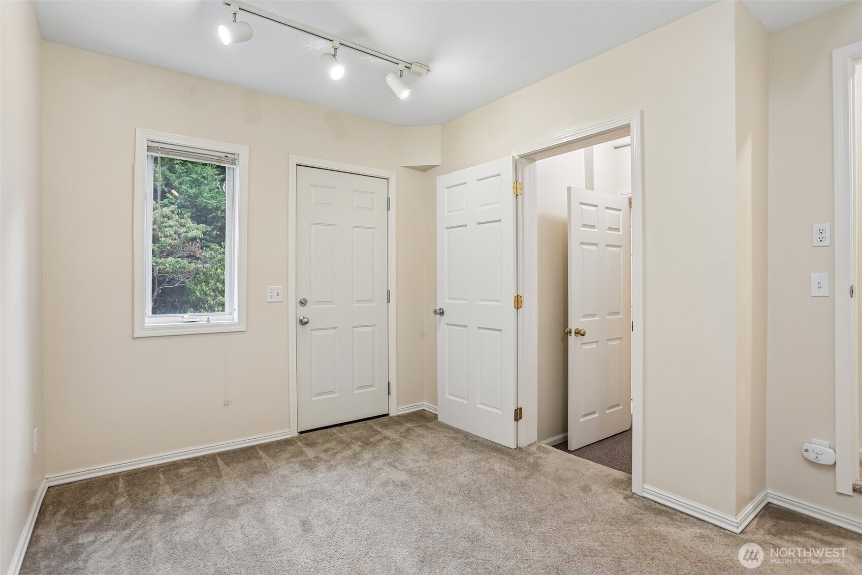 16580 Se 58th Place Property Photo 24