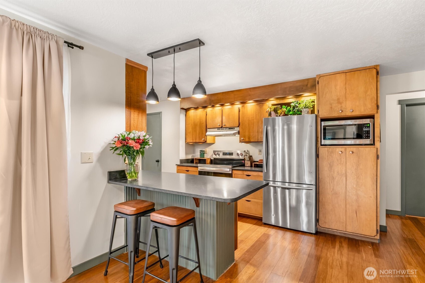 28802 Fern Bluff Road Property Photo 4