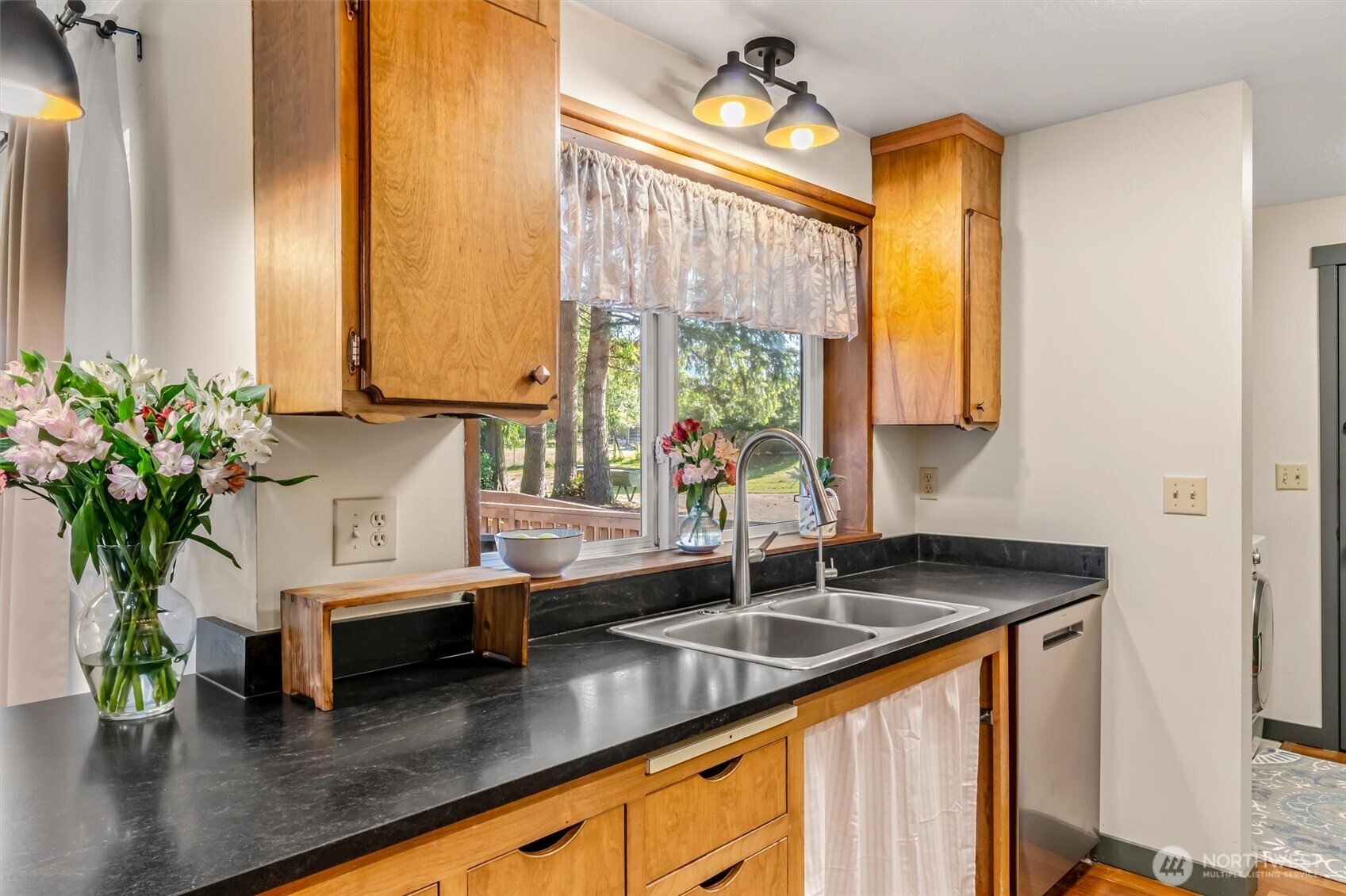 28802 Fern Bluff Road Property Photo 6