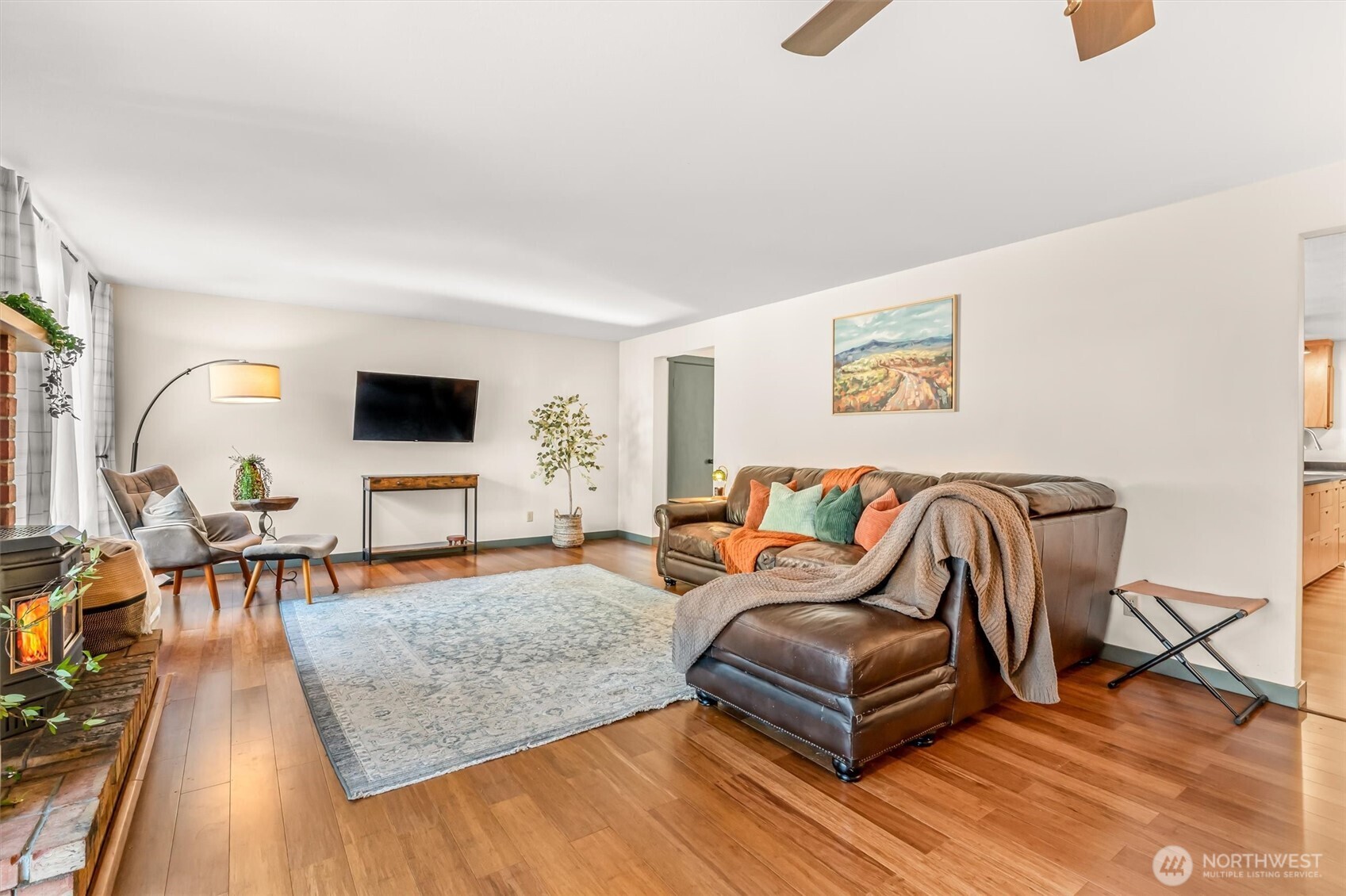 28802 Fern Bluff Road Property Photo 12