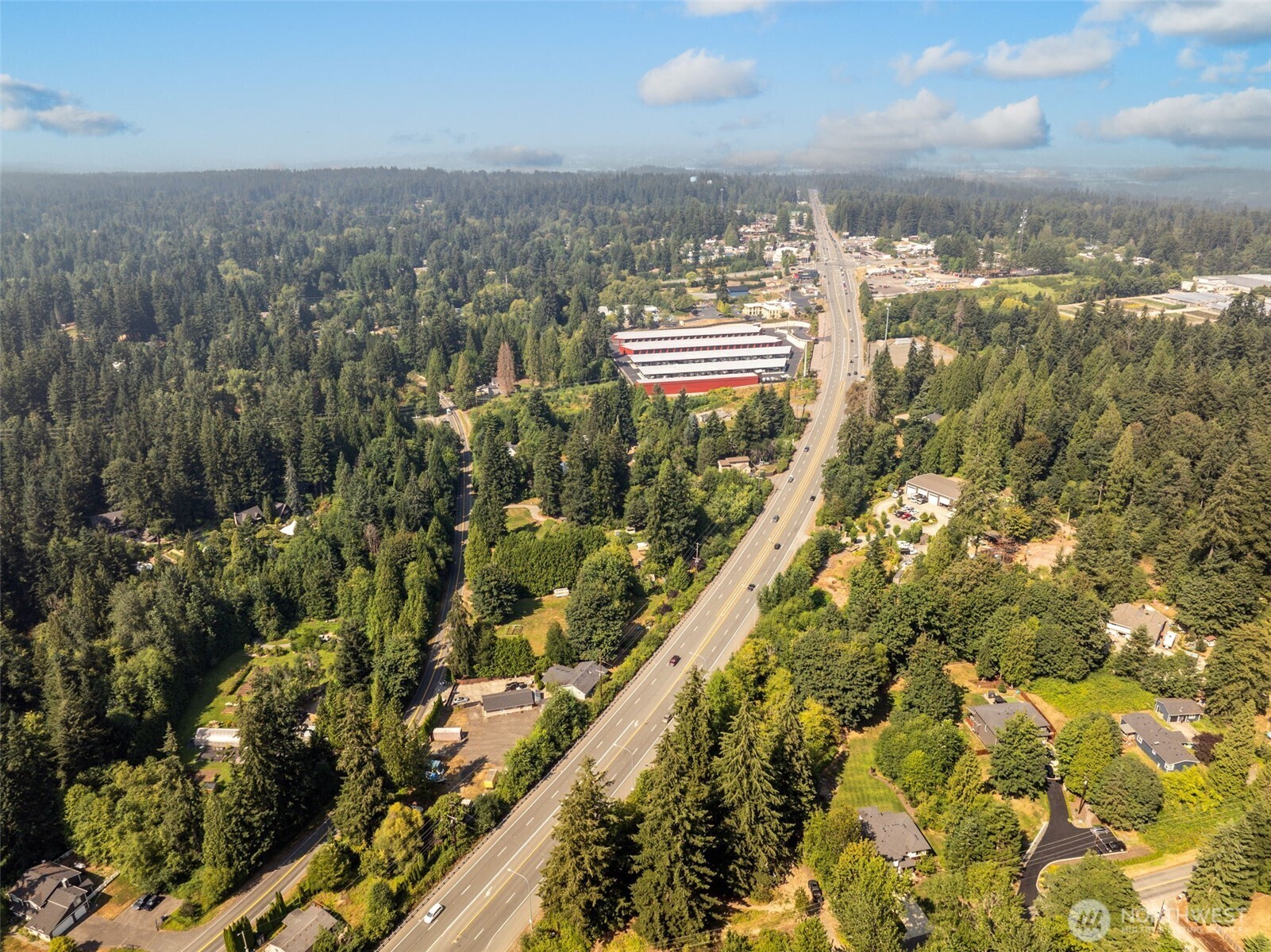 18701 Snohomish Avenue Property Photo 3