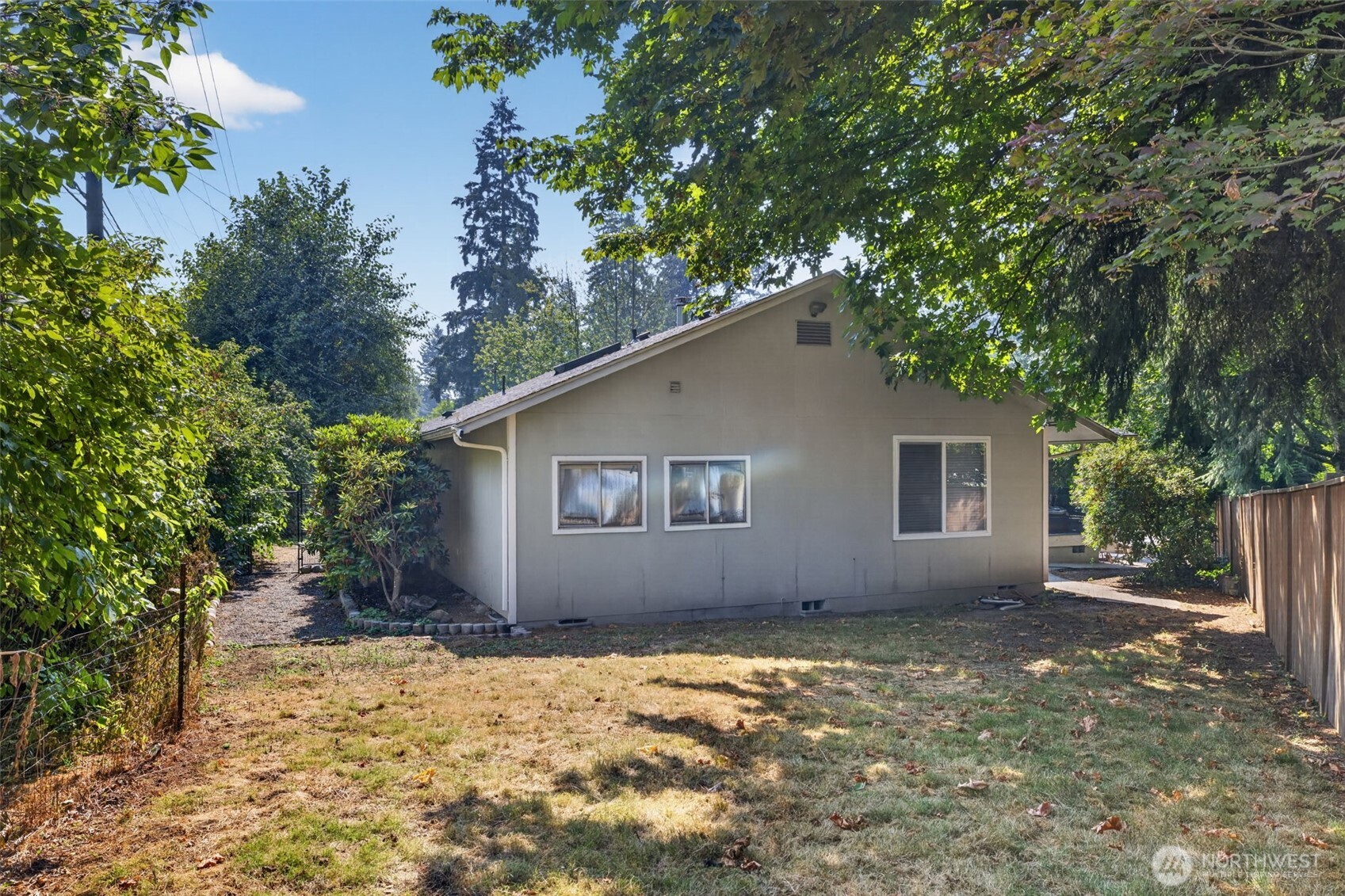 18701 Snohomish Avenue Property Photo 10