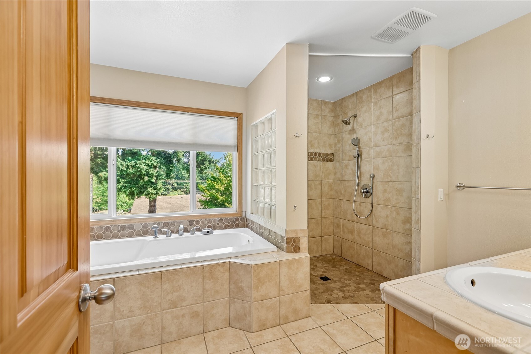 15816 84th Avenue Property Photo 20