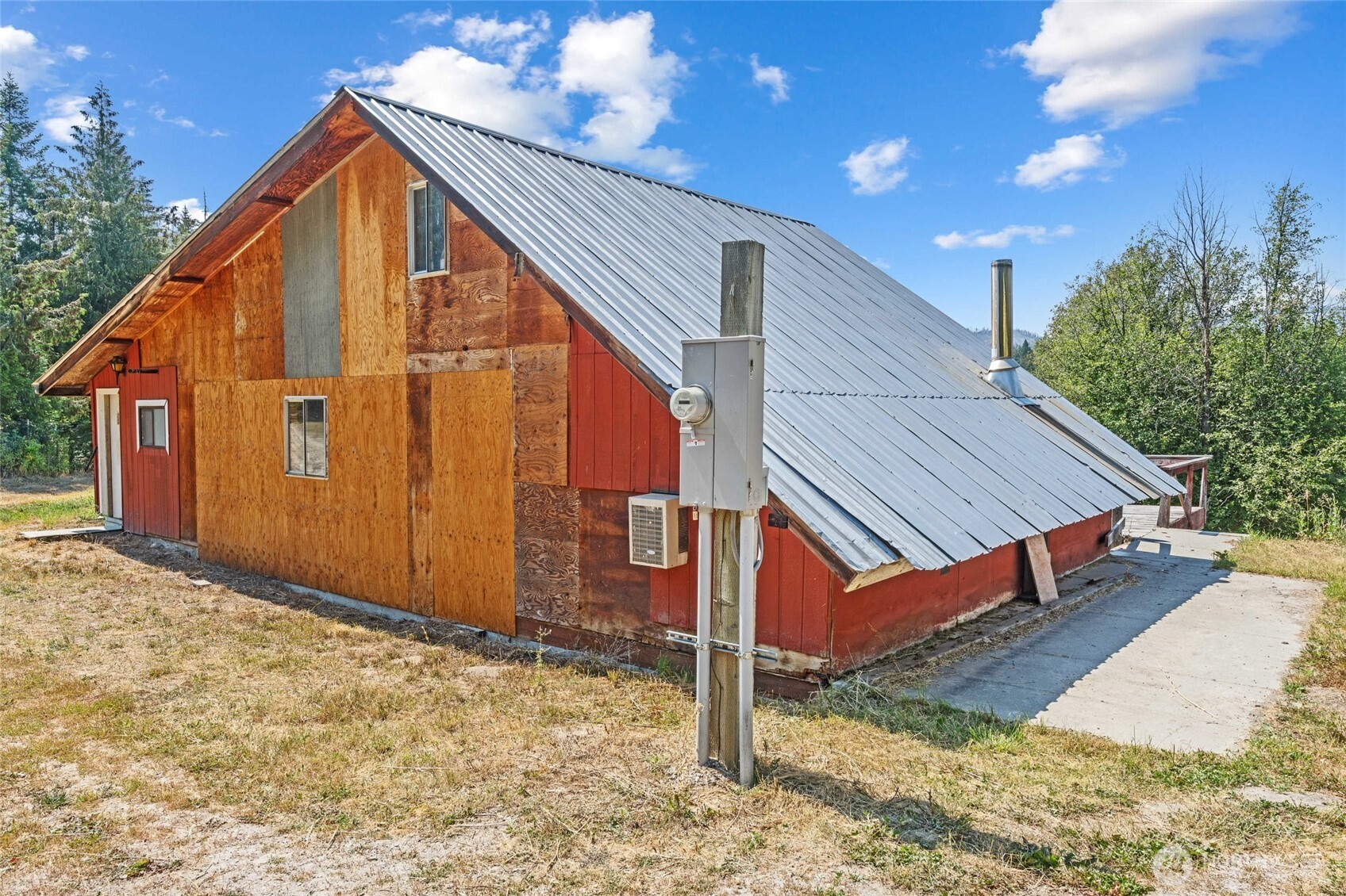 1622 I Clugston Onion Creek Road Property Photo 2