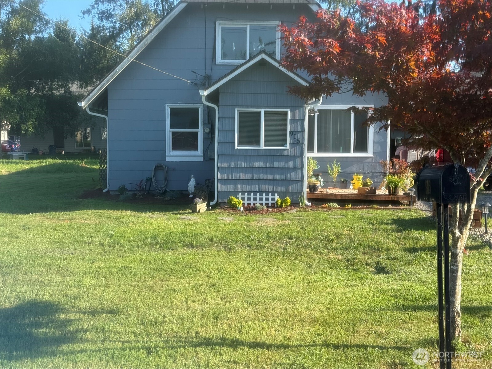 915 Thomas Street Property Photo 1