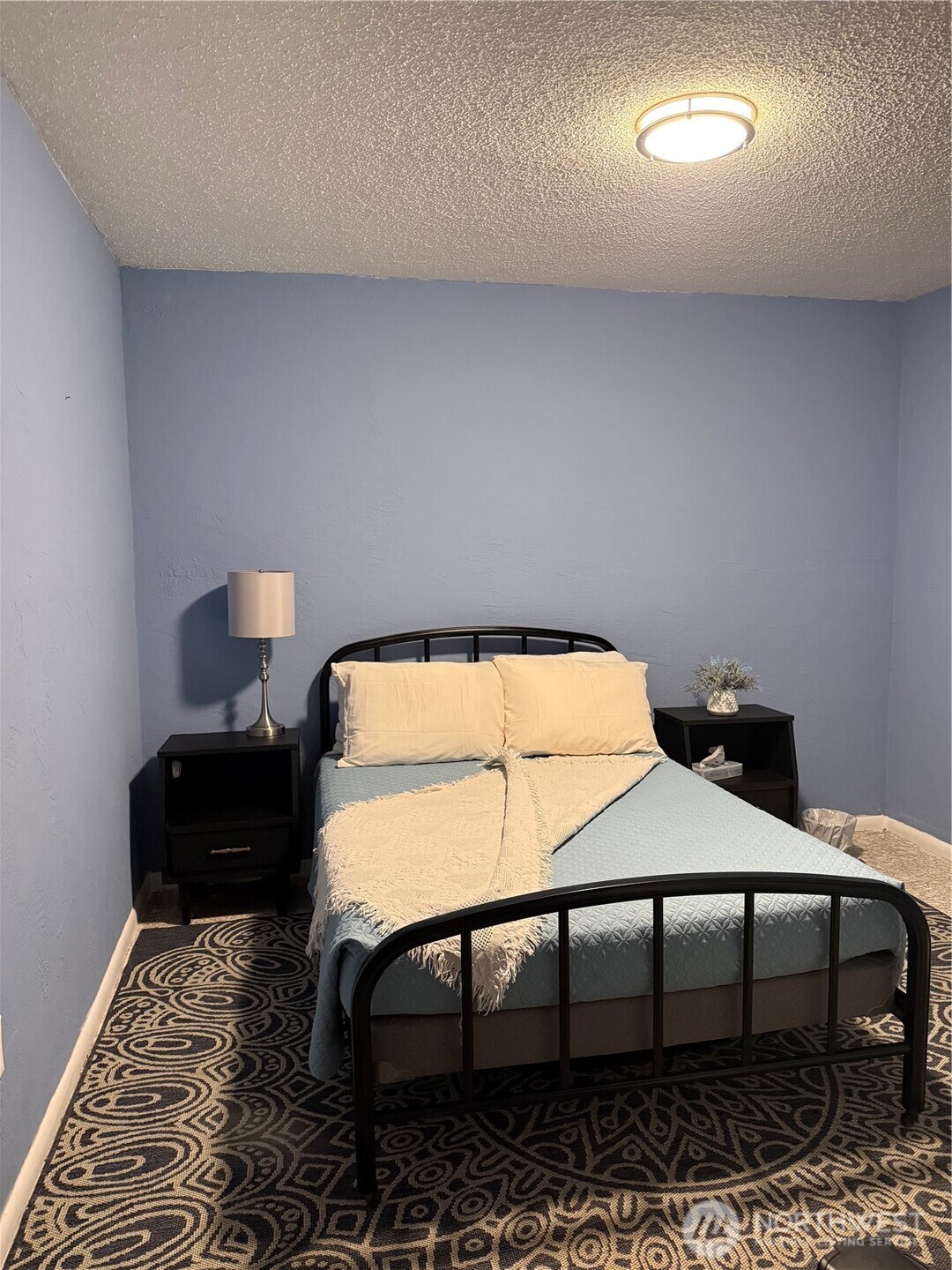 915 Thomas Street Property Photo 10