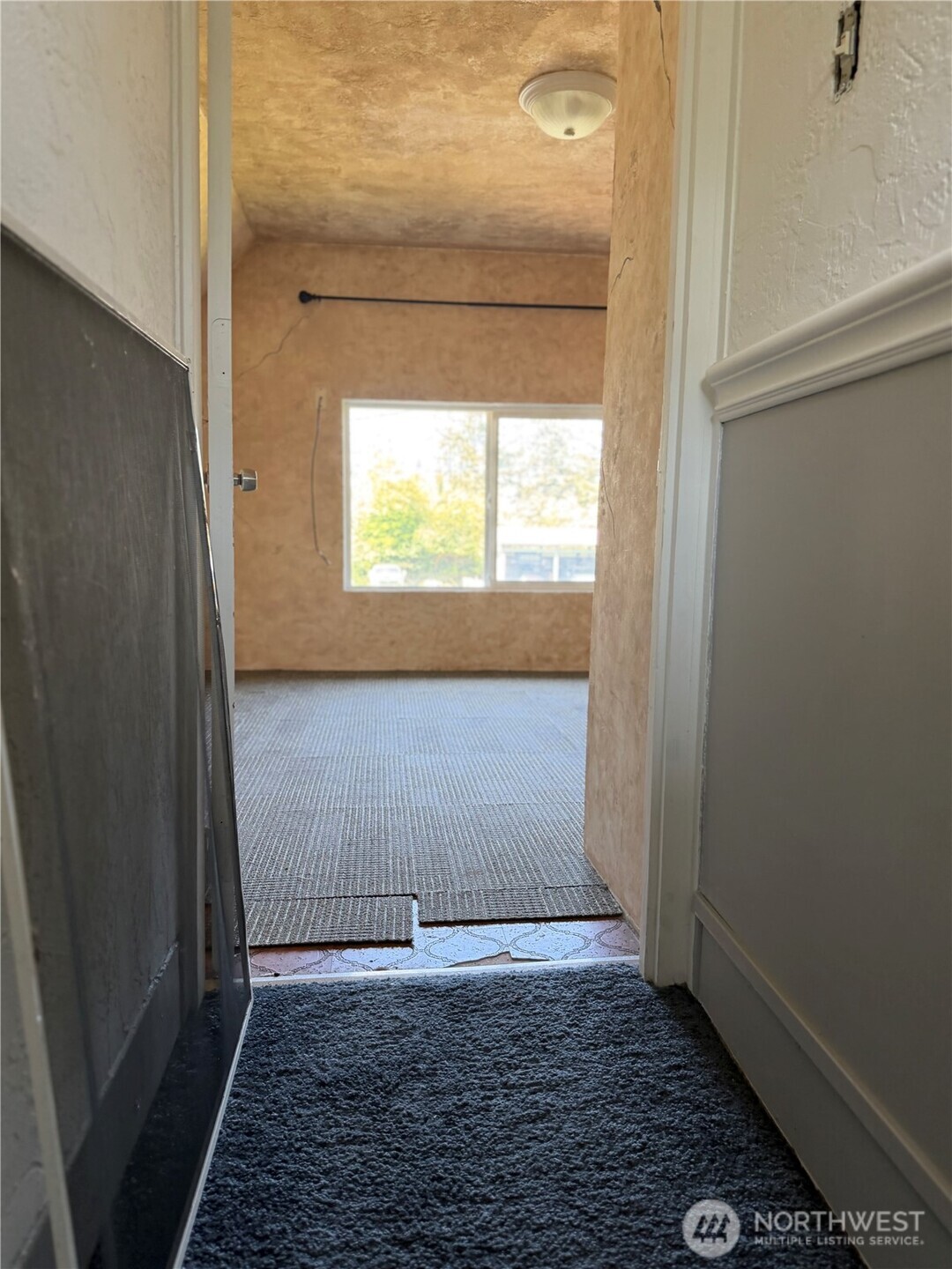 915 Thomas Street Property Photo 24