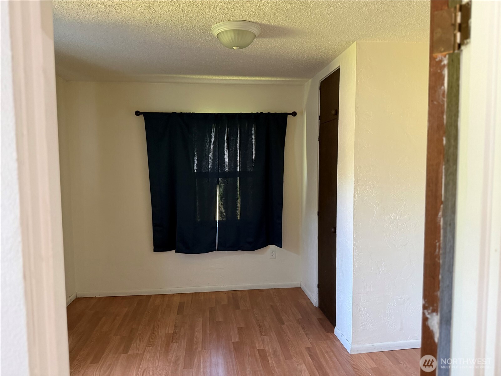 915 Thomas Street Property Photo 28
