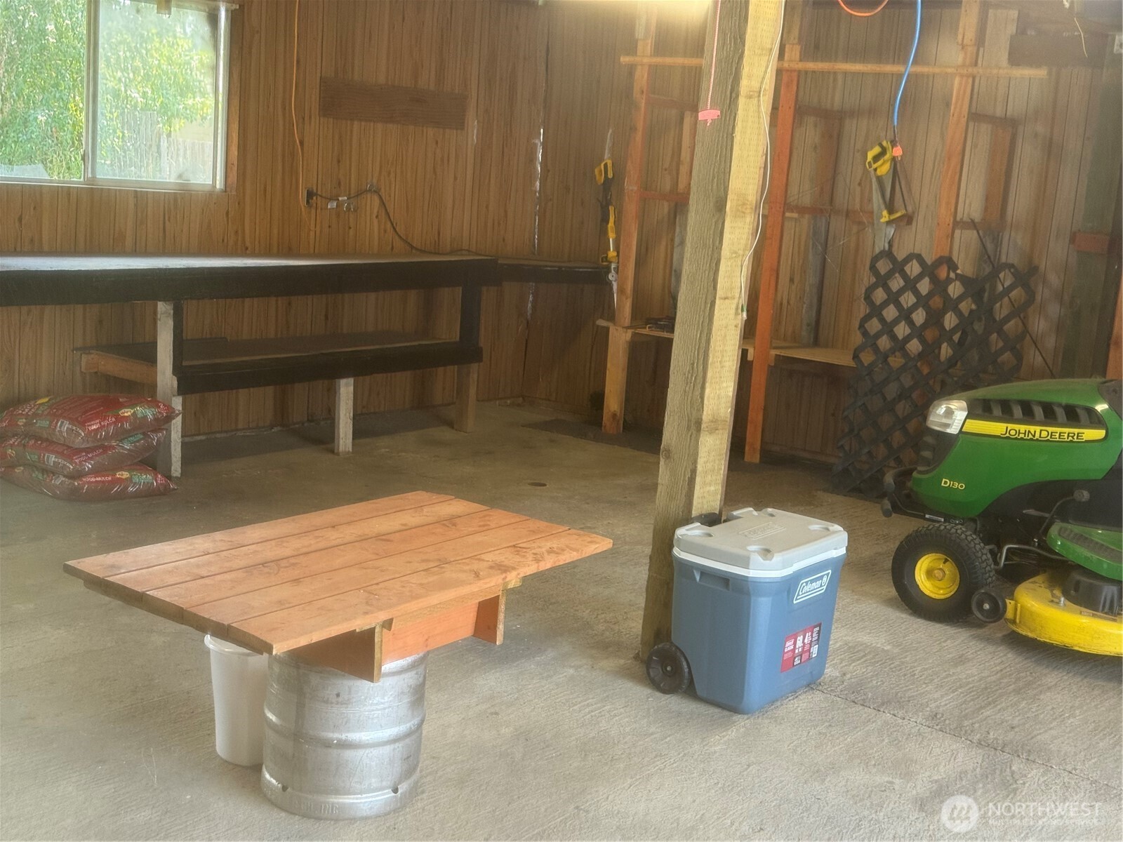 915 Thomas Street Property Photo 30