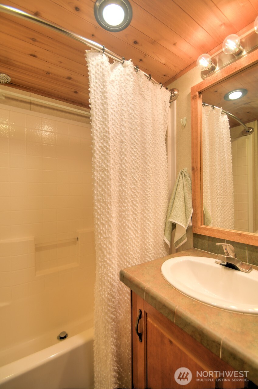 1546 Reservation Road 11 Property Photo 17