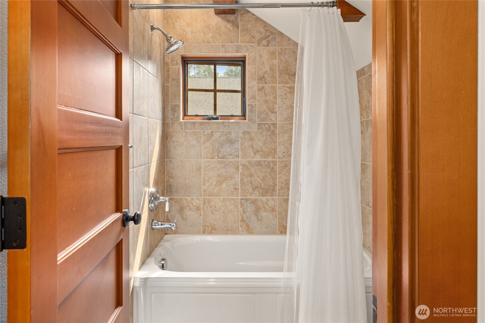 321 Equinox Drive Property Photo 28