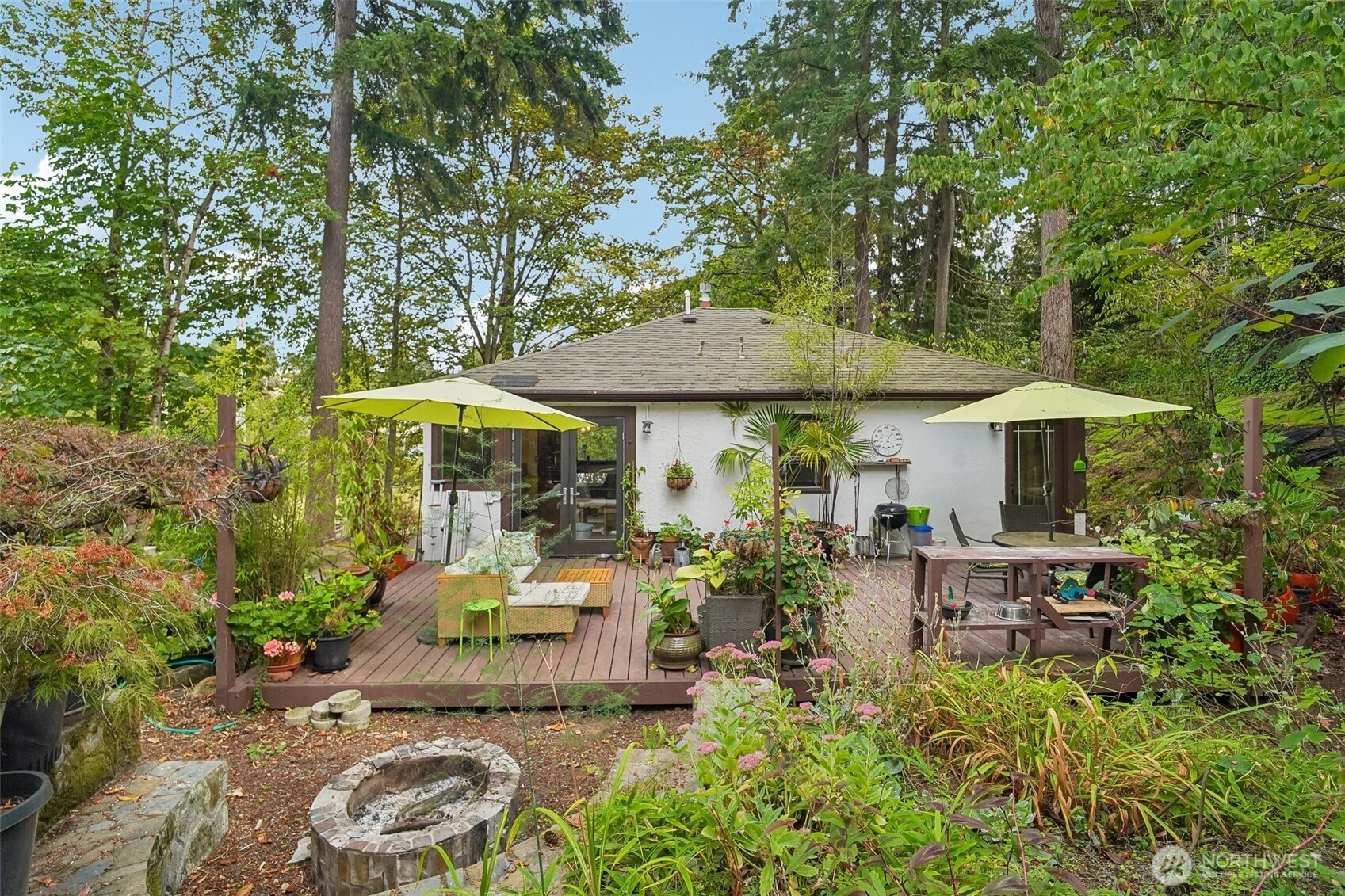 10747 56th Avenue Property Photo 1
