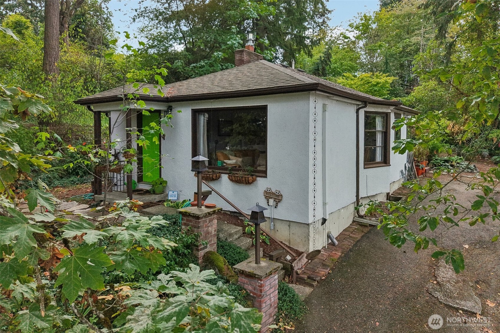 10747 56th Avenue Property Photo 3