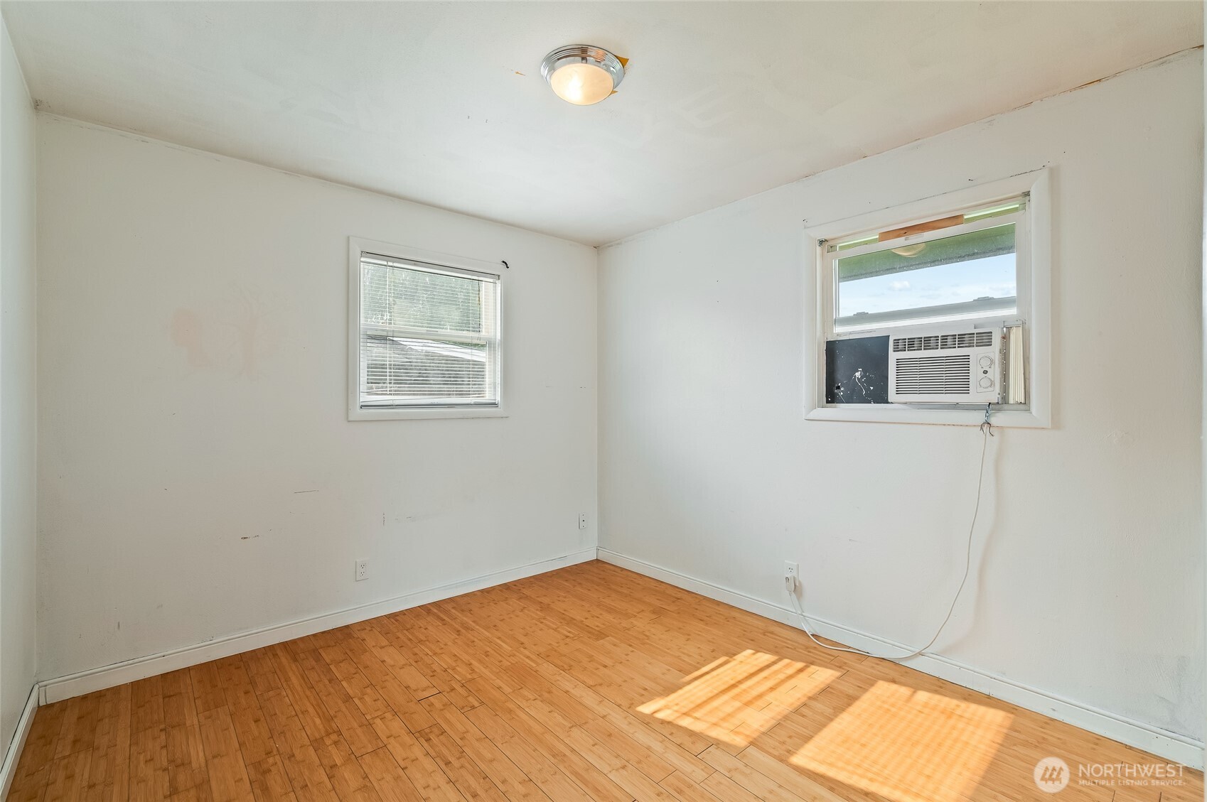203 Se 1st Property Photo 25