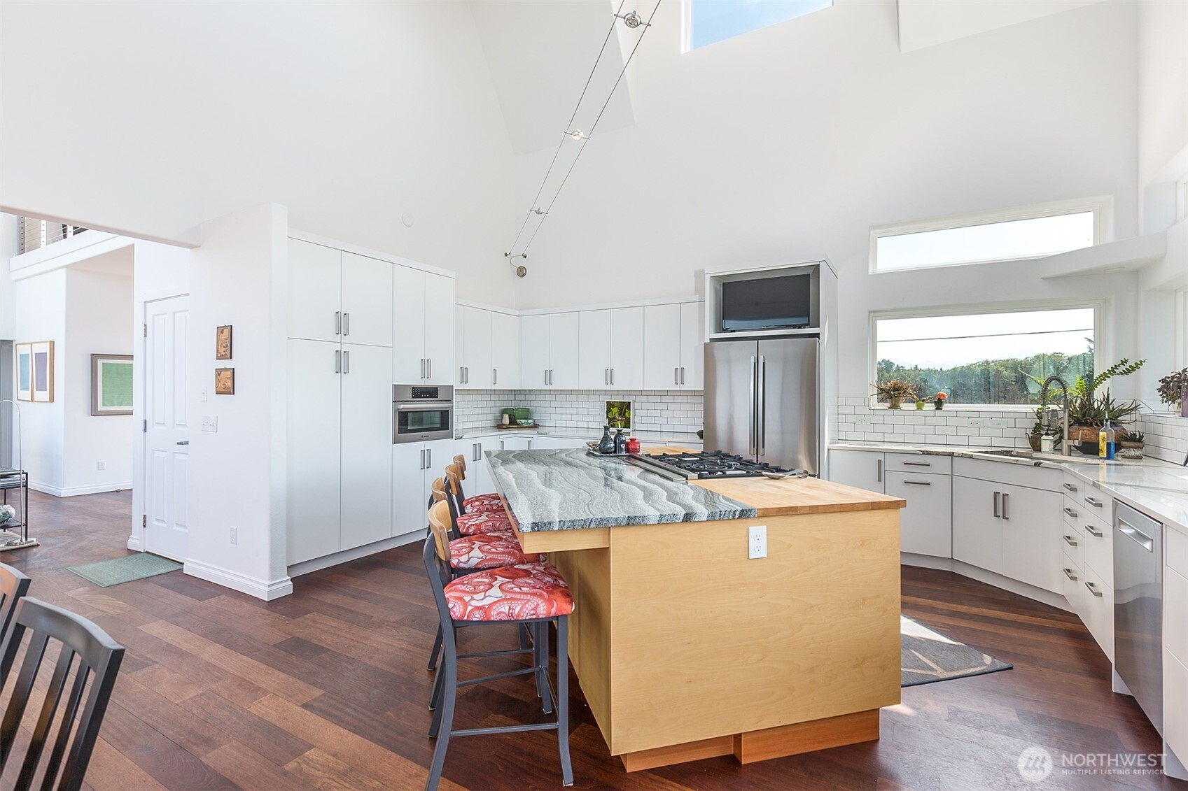 1321 Three Crabs Road Property Photo 10
