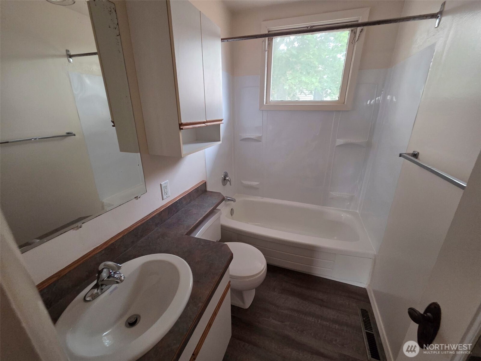 815 16th Avenue Property Photo 5
