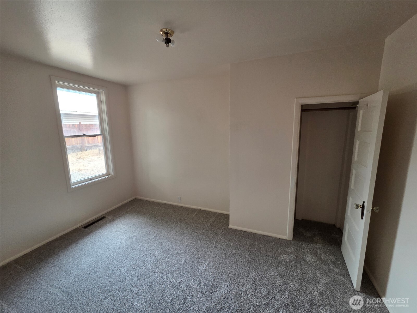 815 16th Avenue Property Photo 9