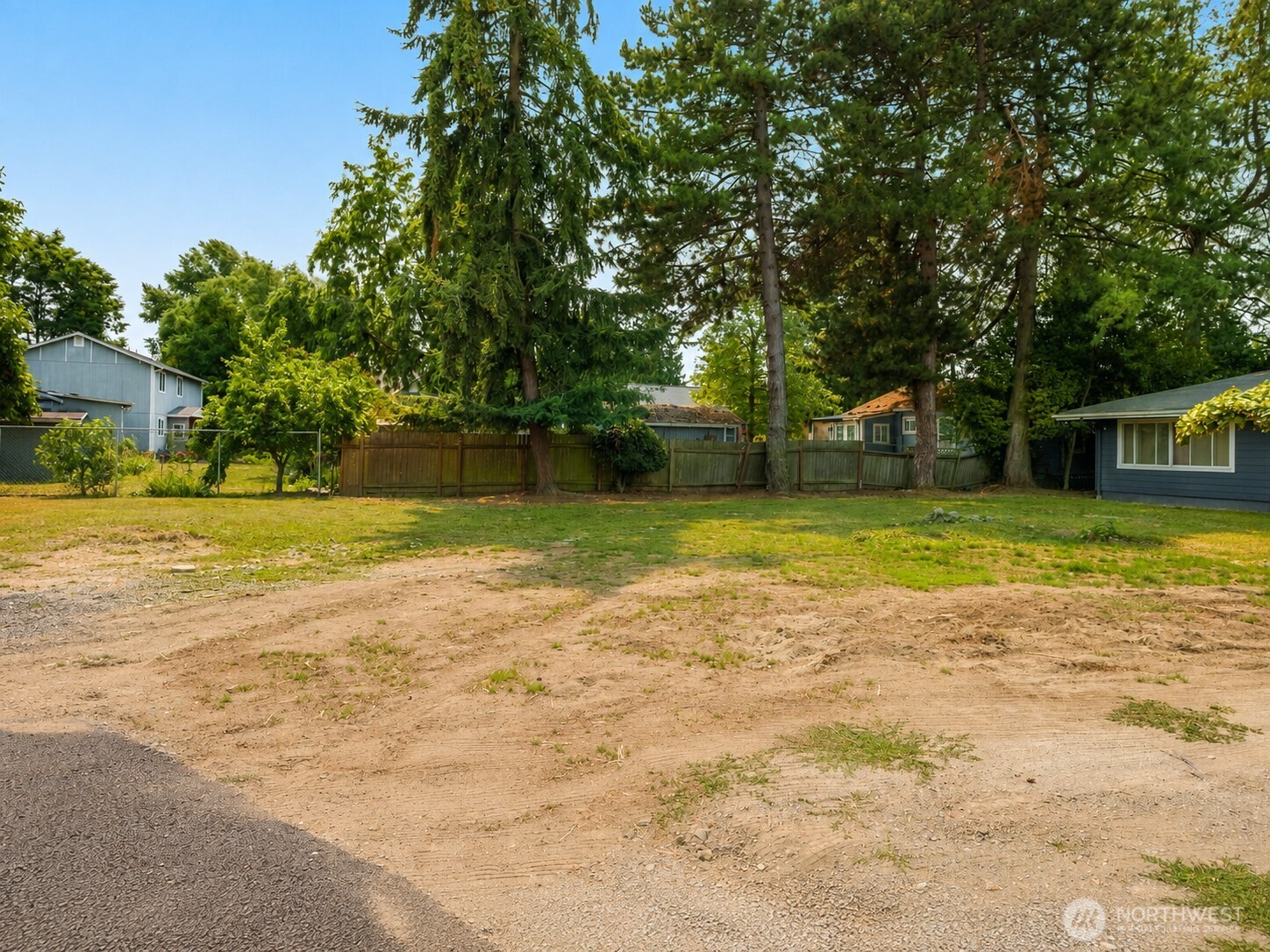 11813 44th Place Property Photo 7