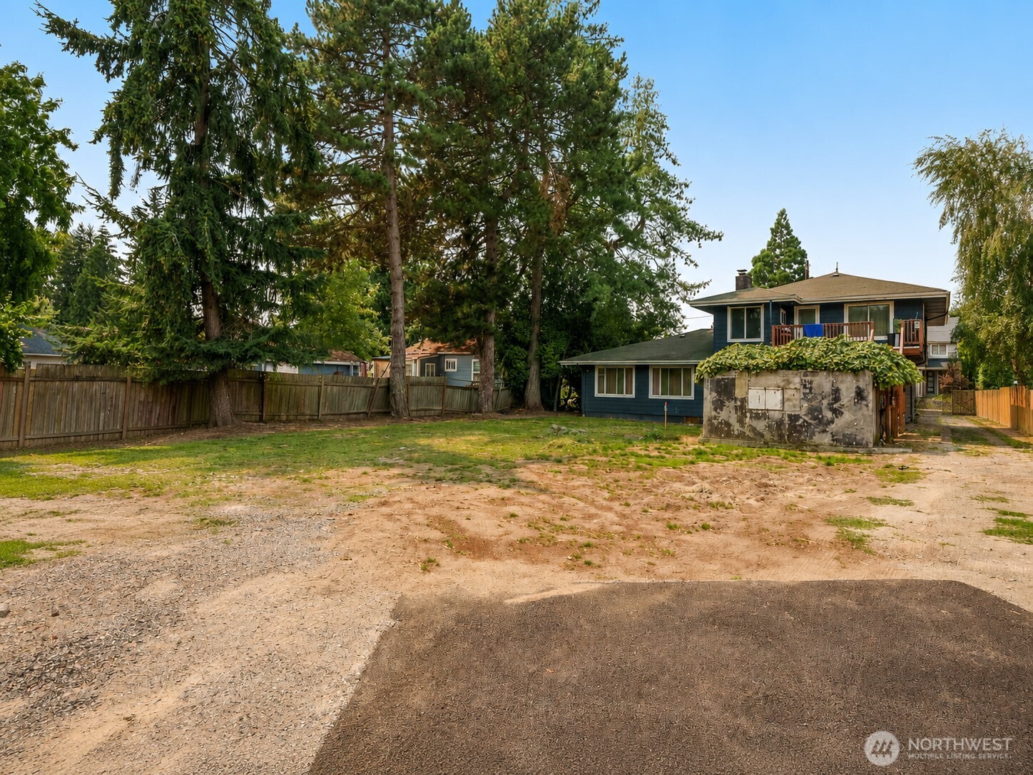11813 44th Place Property Photo 12