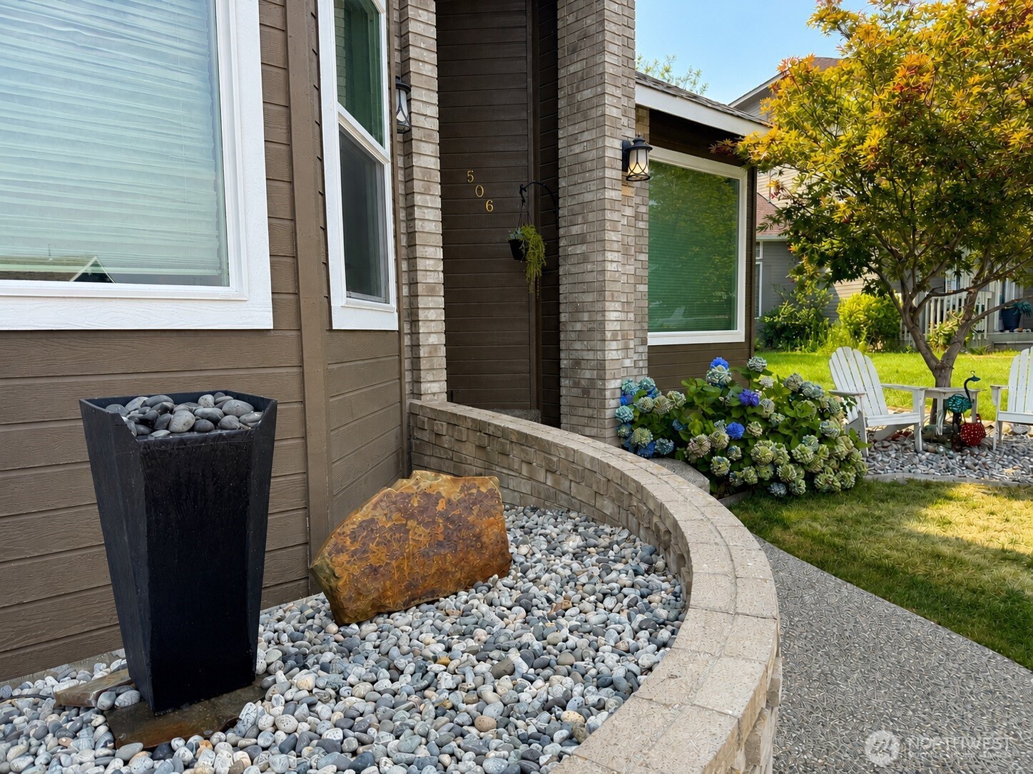 506 Cedar Wood Place Property Photo 3