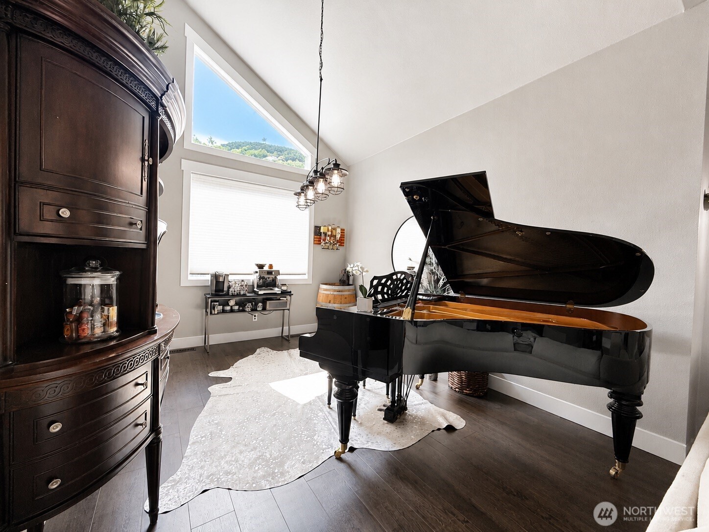 506 Cedar Wood Place Property Photo 7