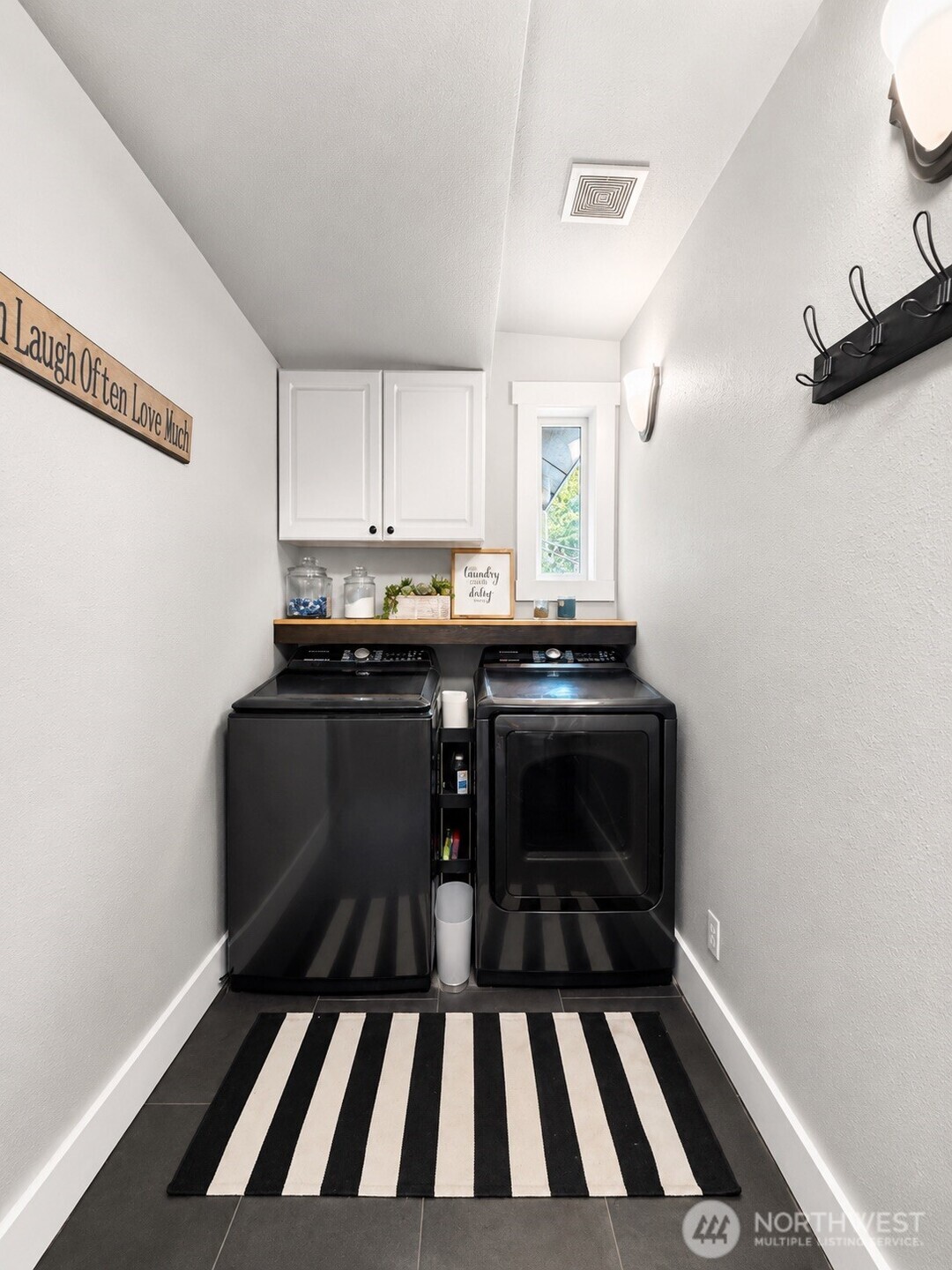 506 Cedar Wood Place Property Photo 19