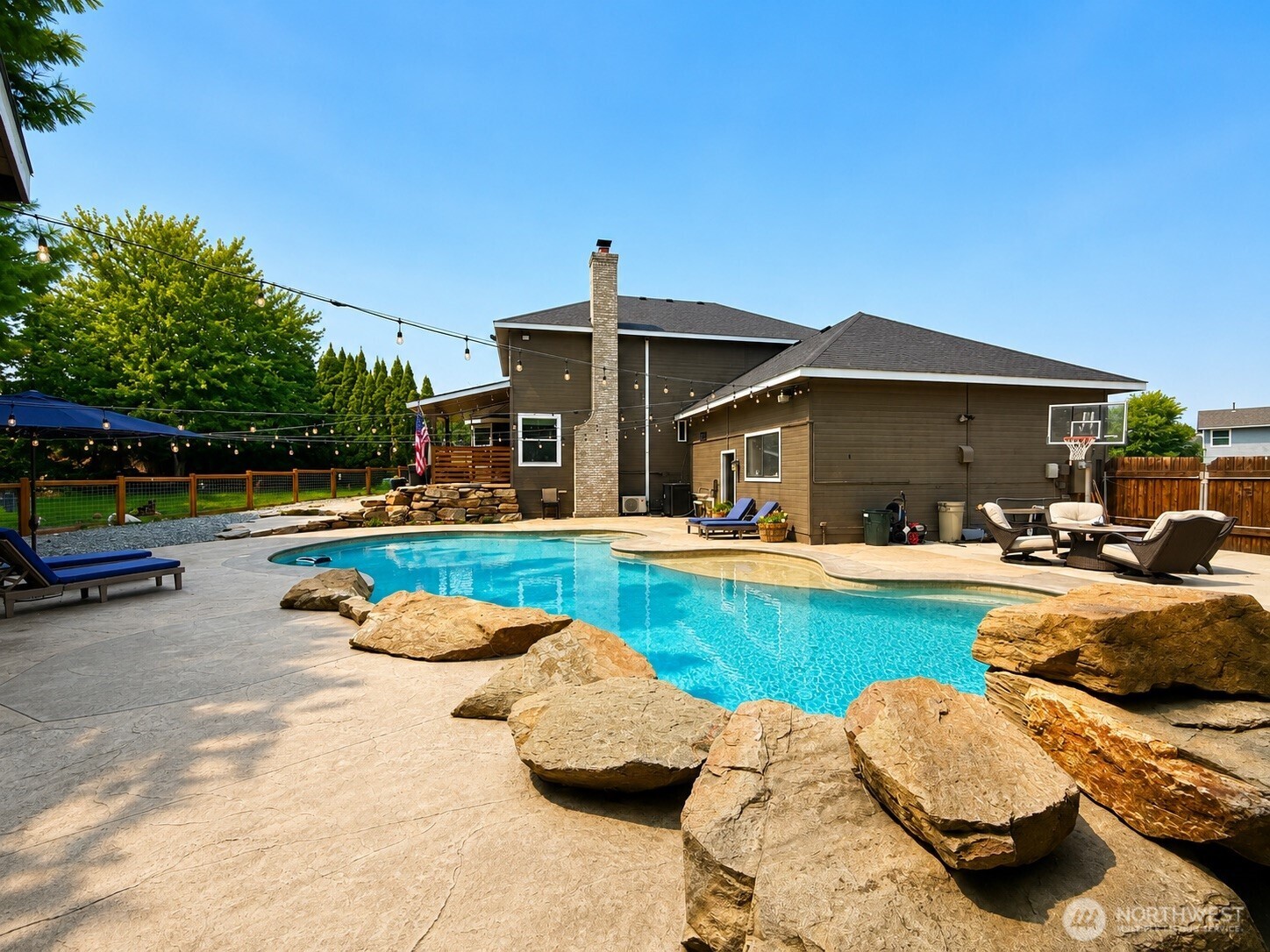 506 Cedar Wood Place Property Photo 32