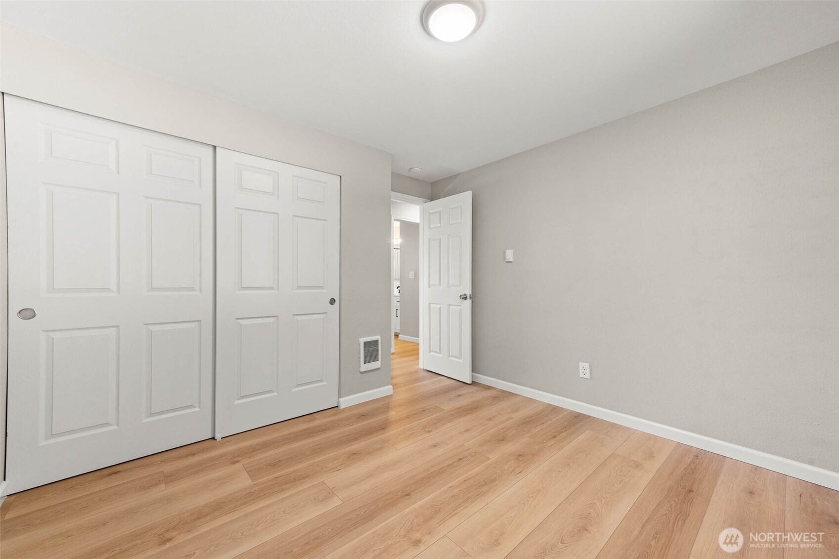 307 Whitesell Court Property Photo 14