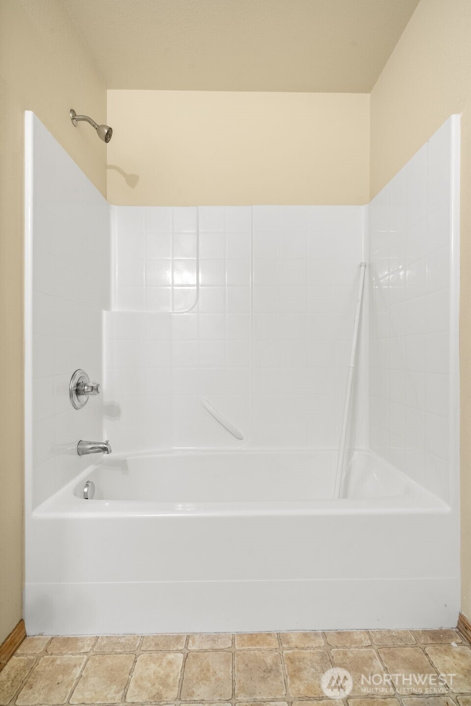 5621 S Lawrence Street D Property Photo 11
