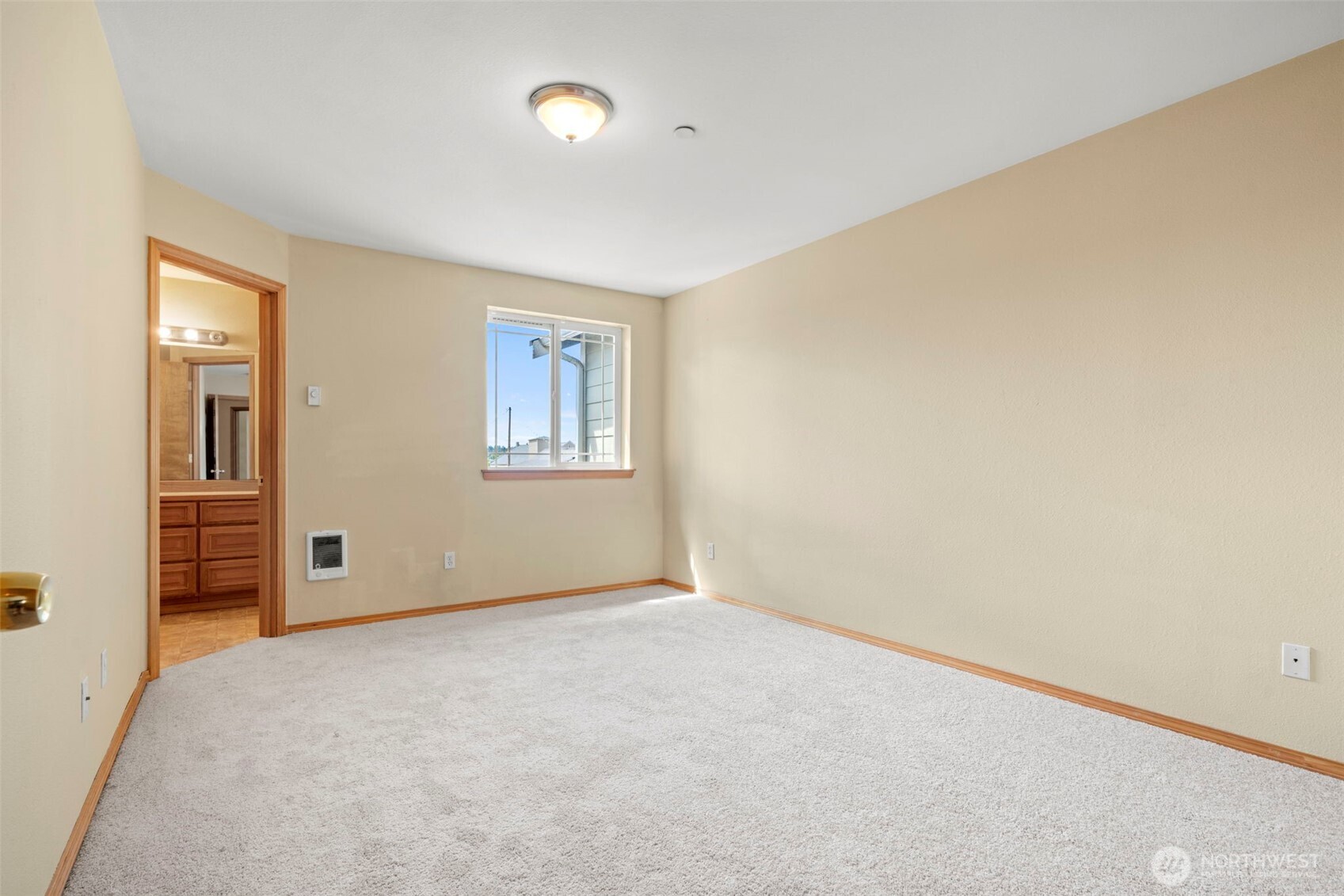 5621 S Lawrence Street D Property Photo 14
