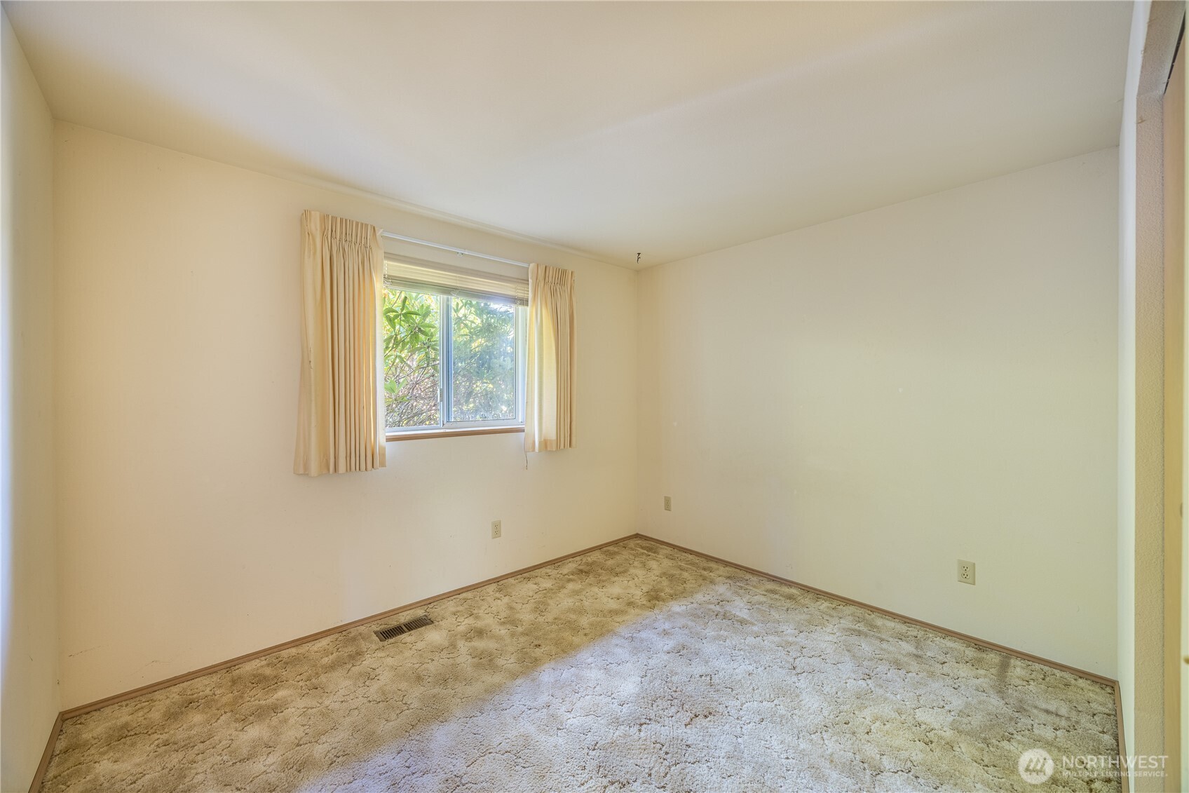 301 Cline Road Property Photo 16