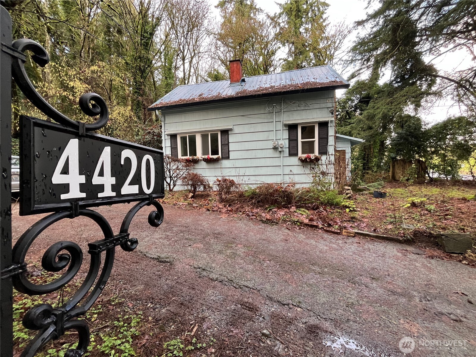 4420 S 200th Street Property Photo 1