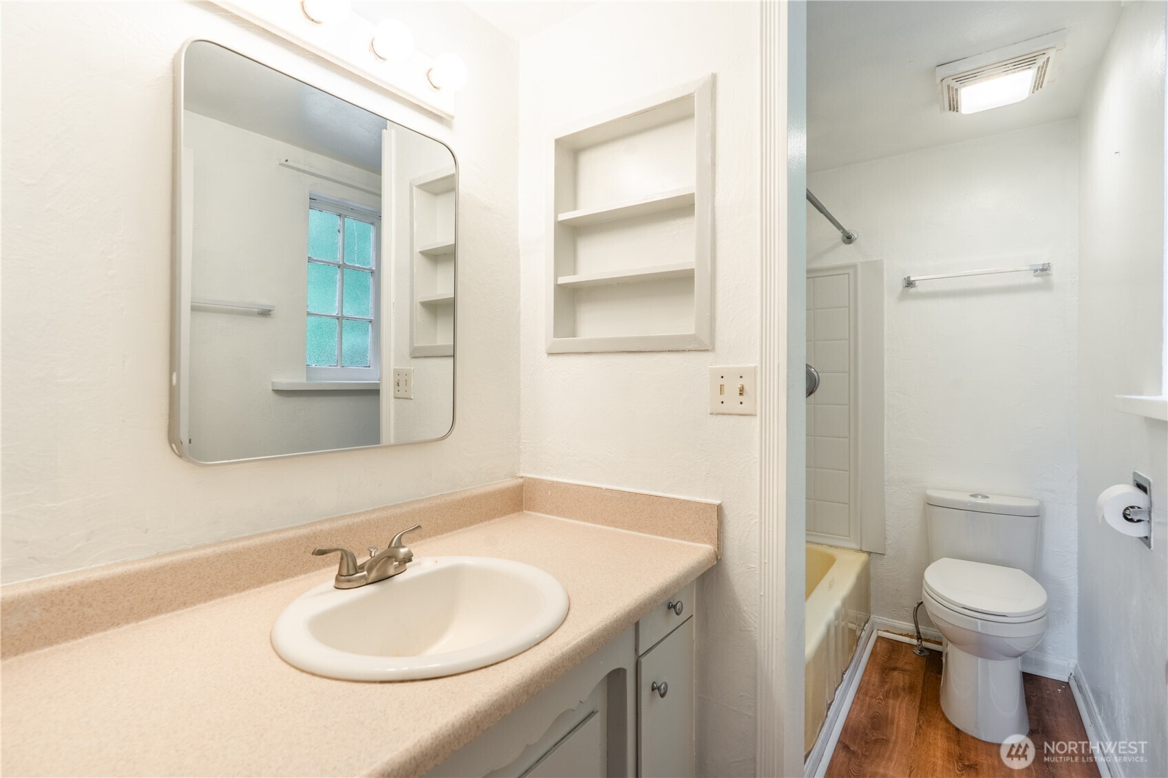 4420 S 200th Street Property Photo 14