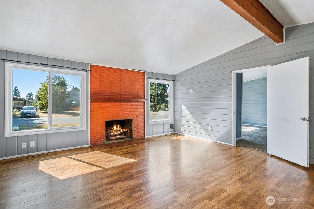 4301 E F Street Property Photo 6