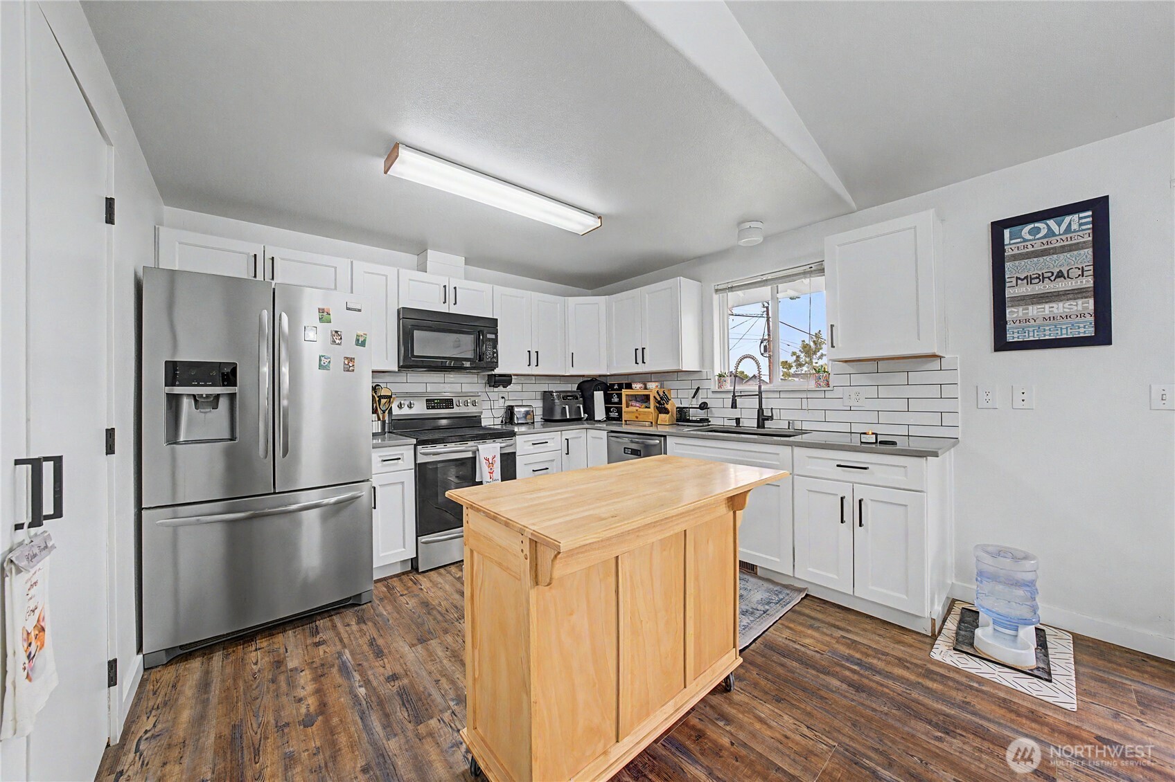 1153 S Grand Drive Property Photo 11