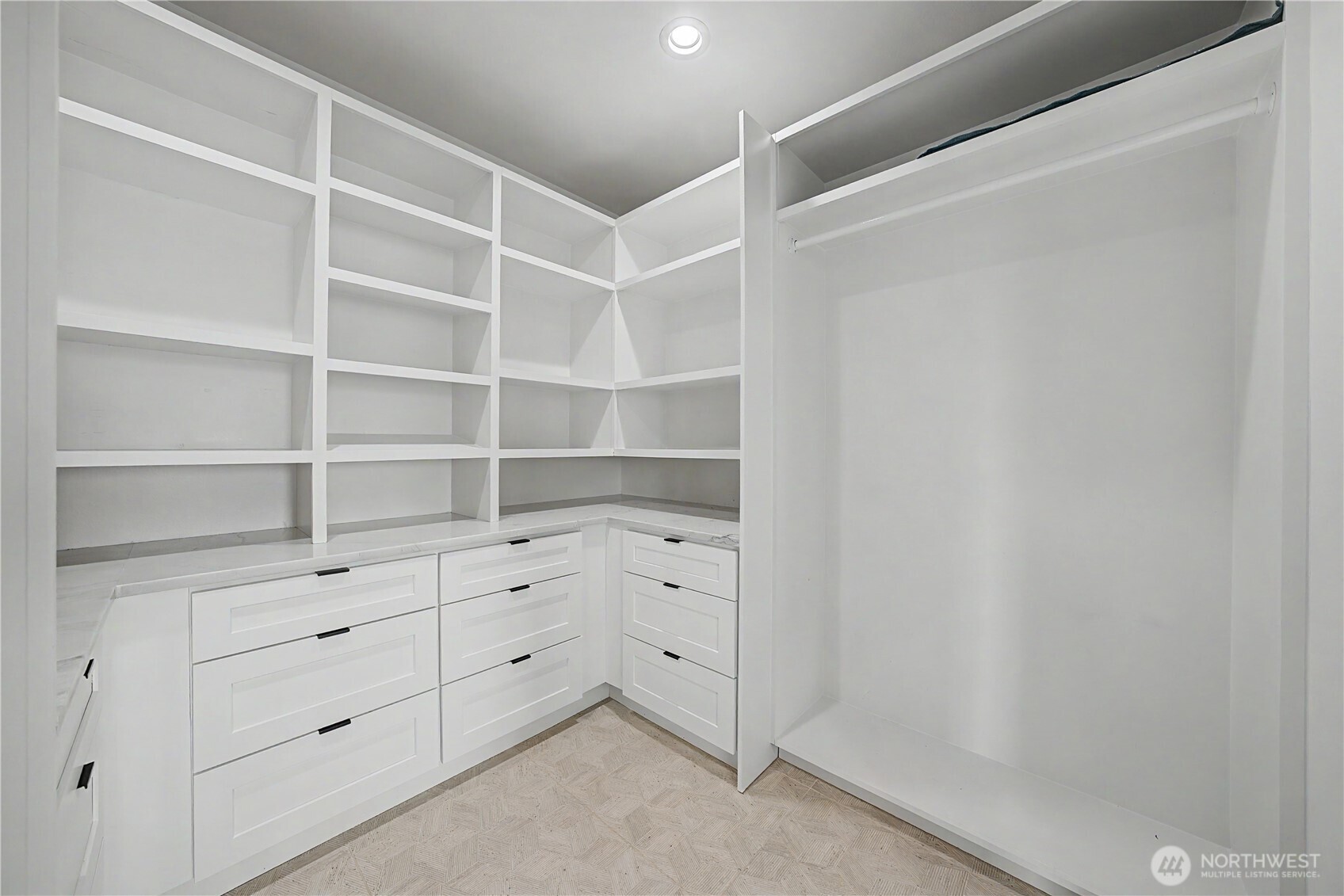1405 W Lakeside Drive Property Photo 25