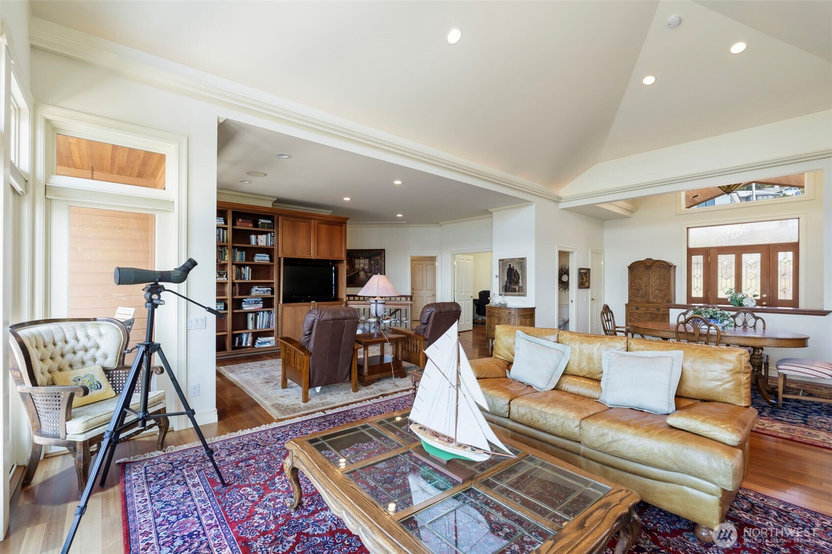 393 Sunset Boulevard Property Photo 8