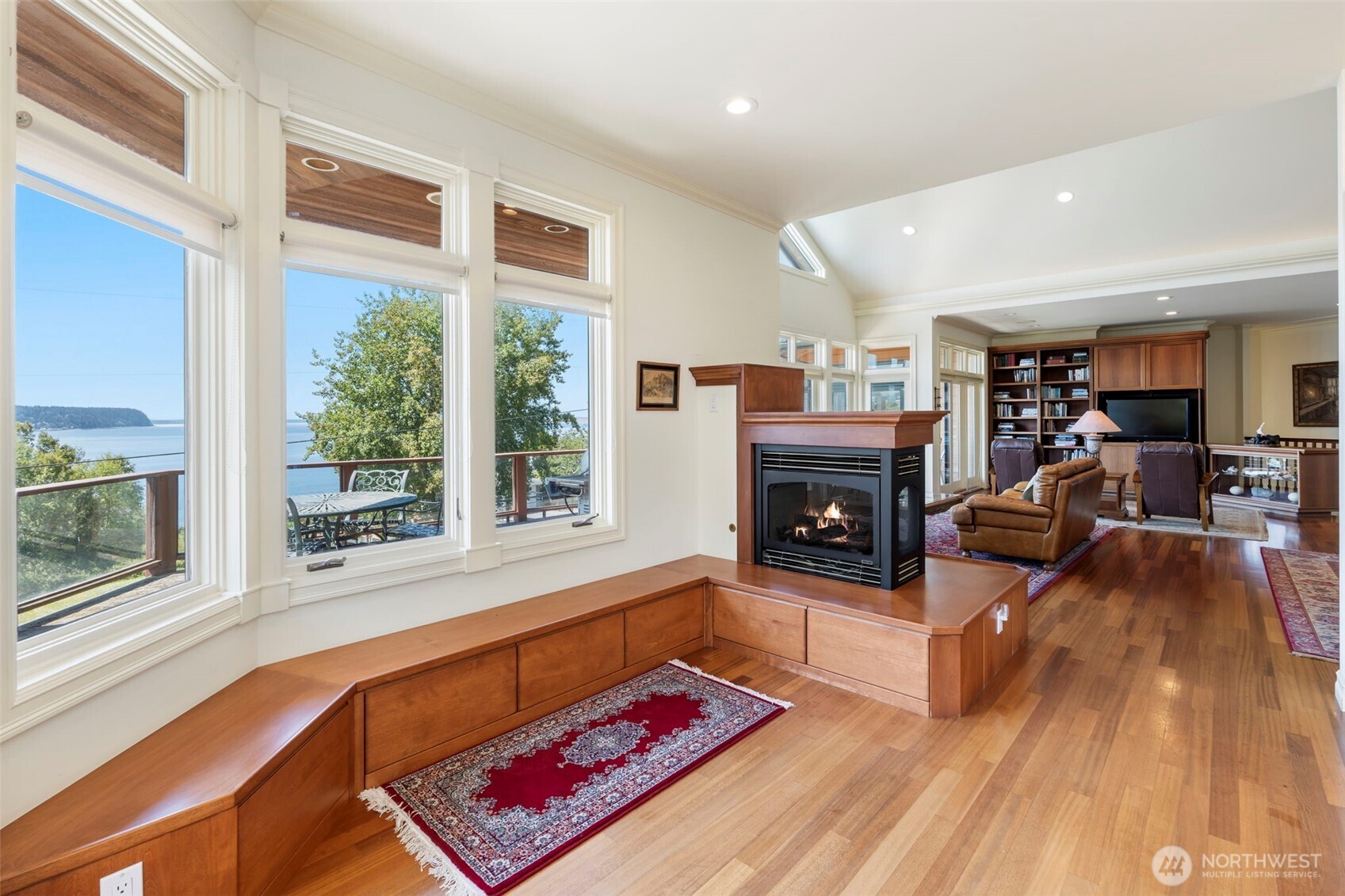 393 Sunset Boulevard Property Photo 10