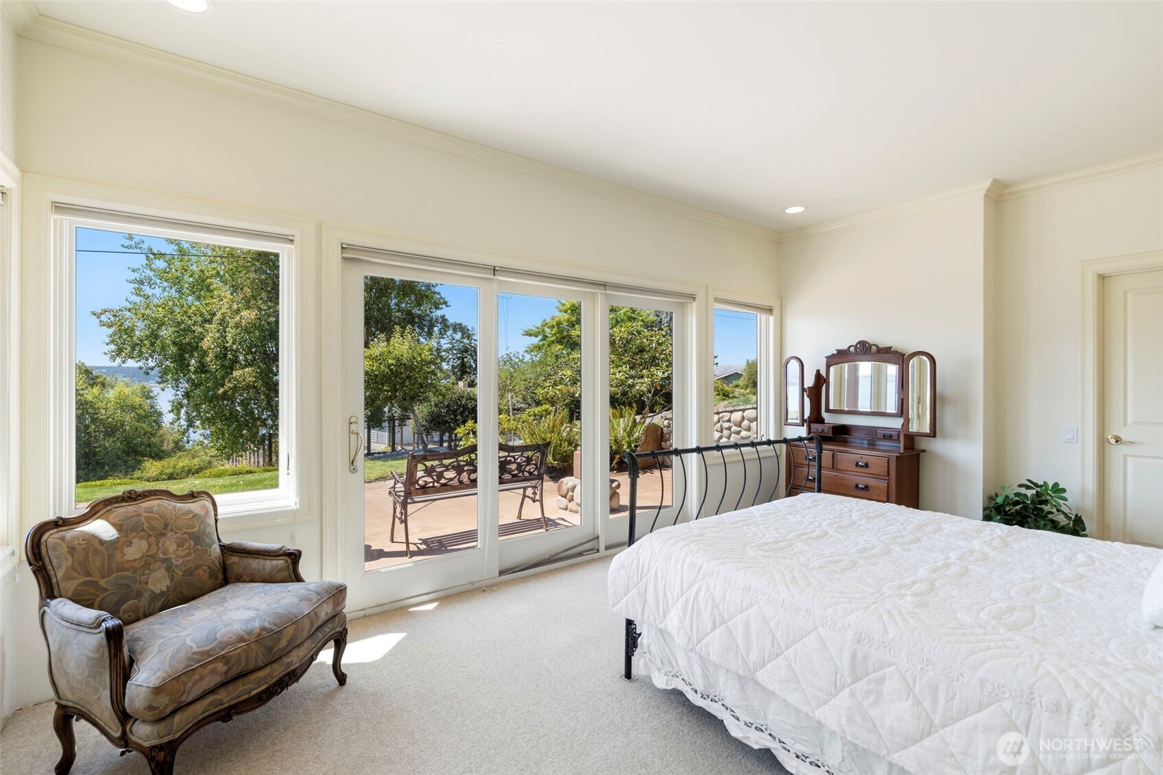 393 Sunset Boulevard Property Photo 28