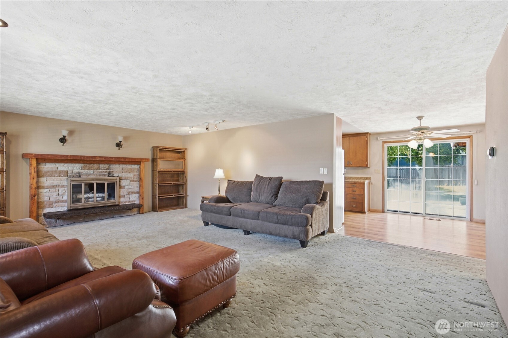 24325 16th Avenue Property Photo 4